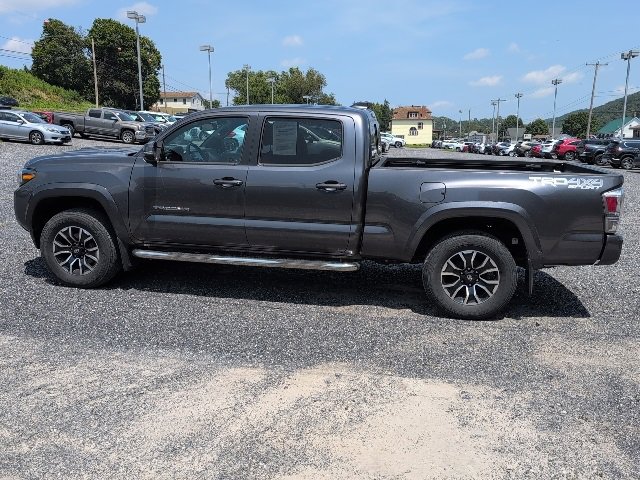 2022 Toyota Tacoma TRD Sport photo 4