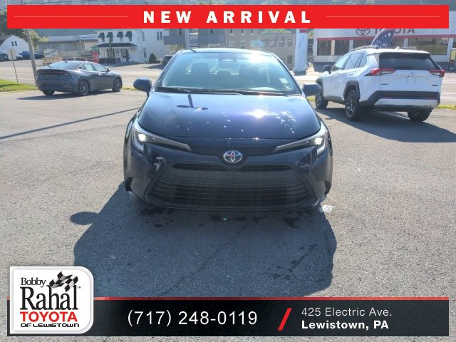 Used 2023 Toyota Corolla LE with VIN JTDBCMFE8PJ004408 for sale in Lewistown, PA