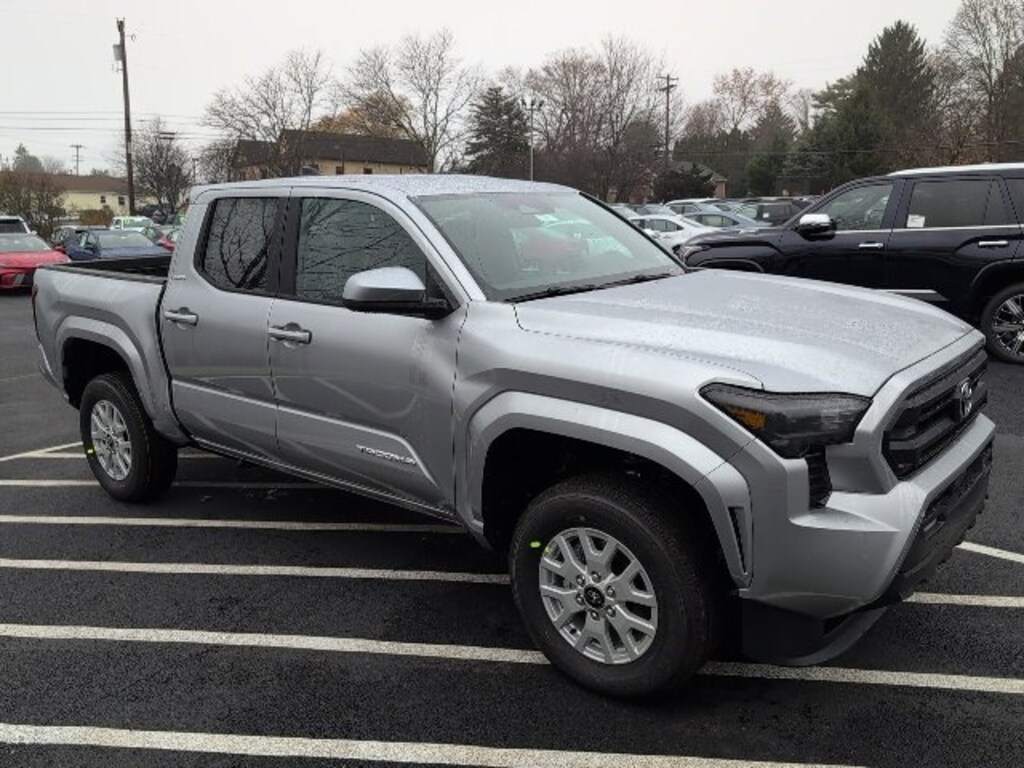 New 2025 Toyota Tacoma SR5 Truck