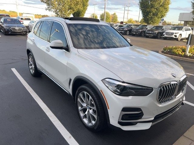 2022 Bmw X5 xDrive40i photo 2
