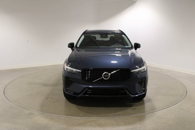 Used 2024 Volvo XC60 Core with VIN YV4L12RK2R1725114 for sale in Canonsburg, PA