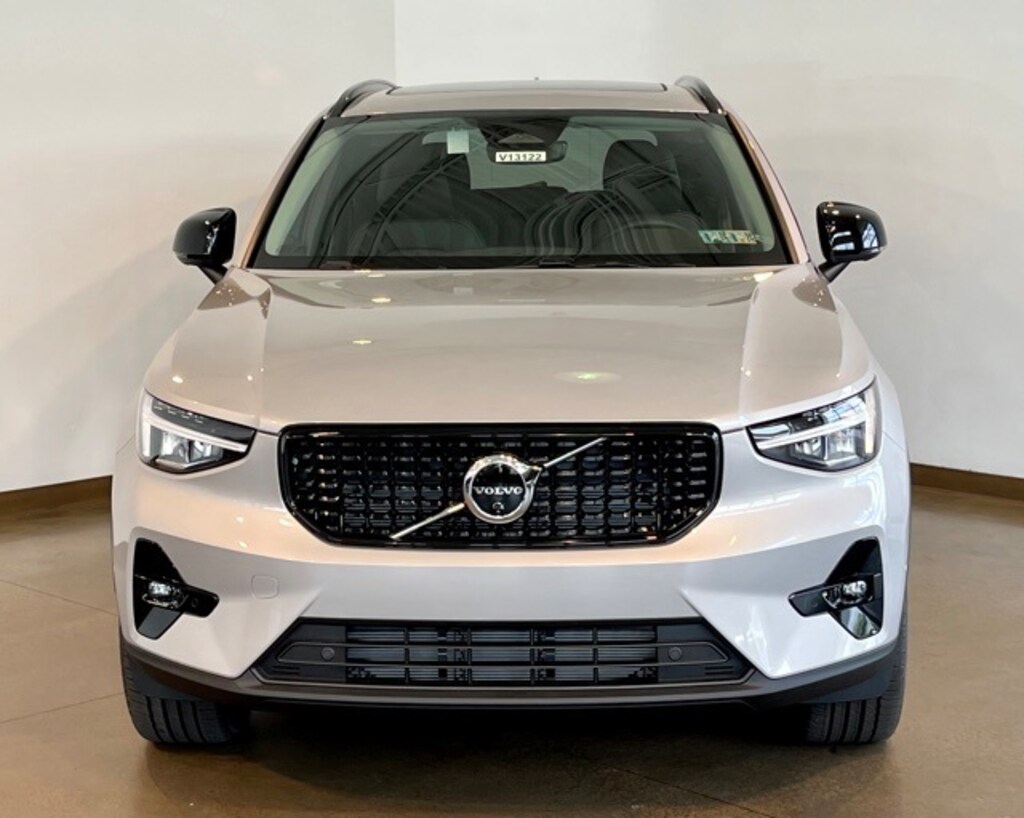 New 2024 Volvo XC40 For Sale at Bobby Rahal Volvo Cars VIN