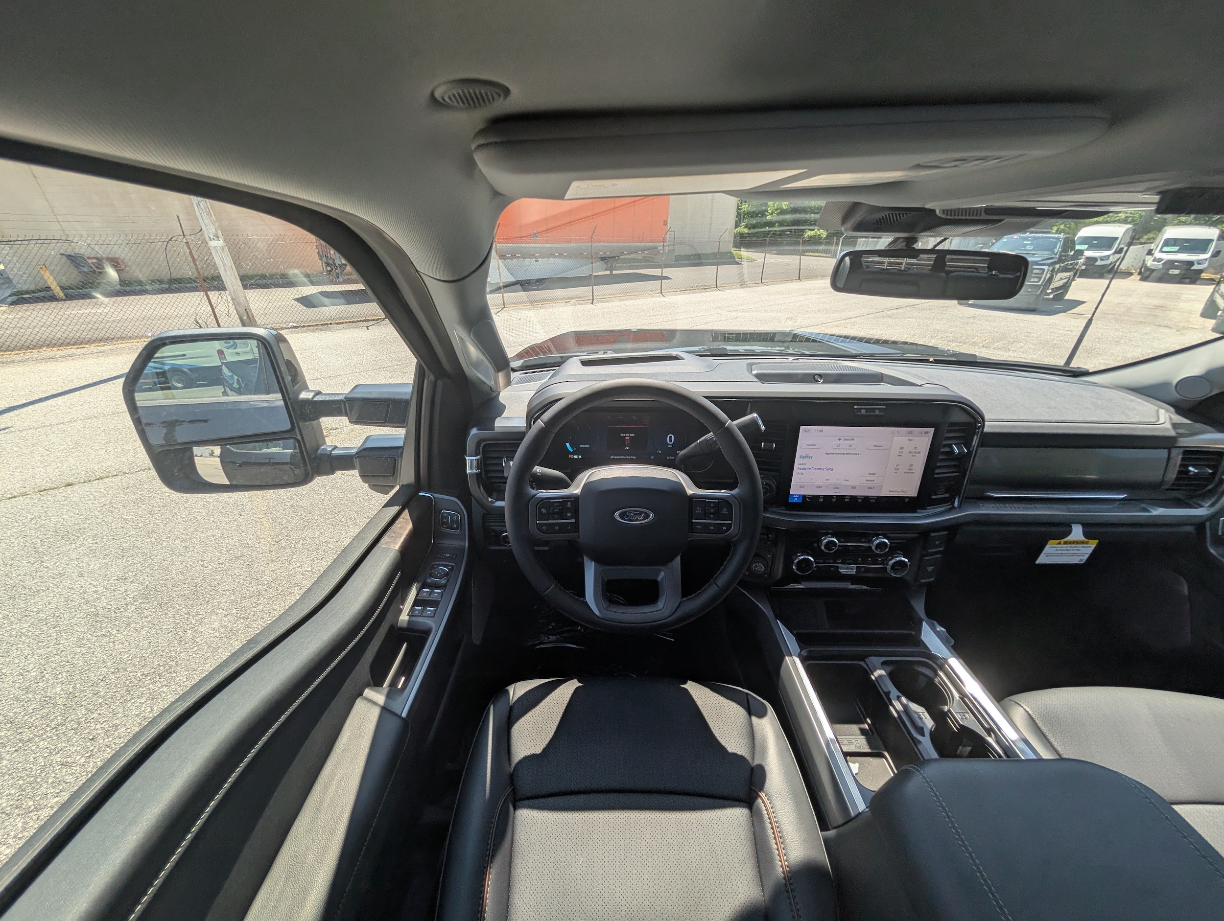 2025 Ford F-350 Super Duty Lariat - Photo 15