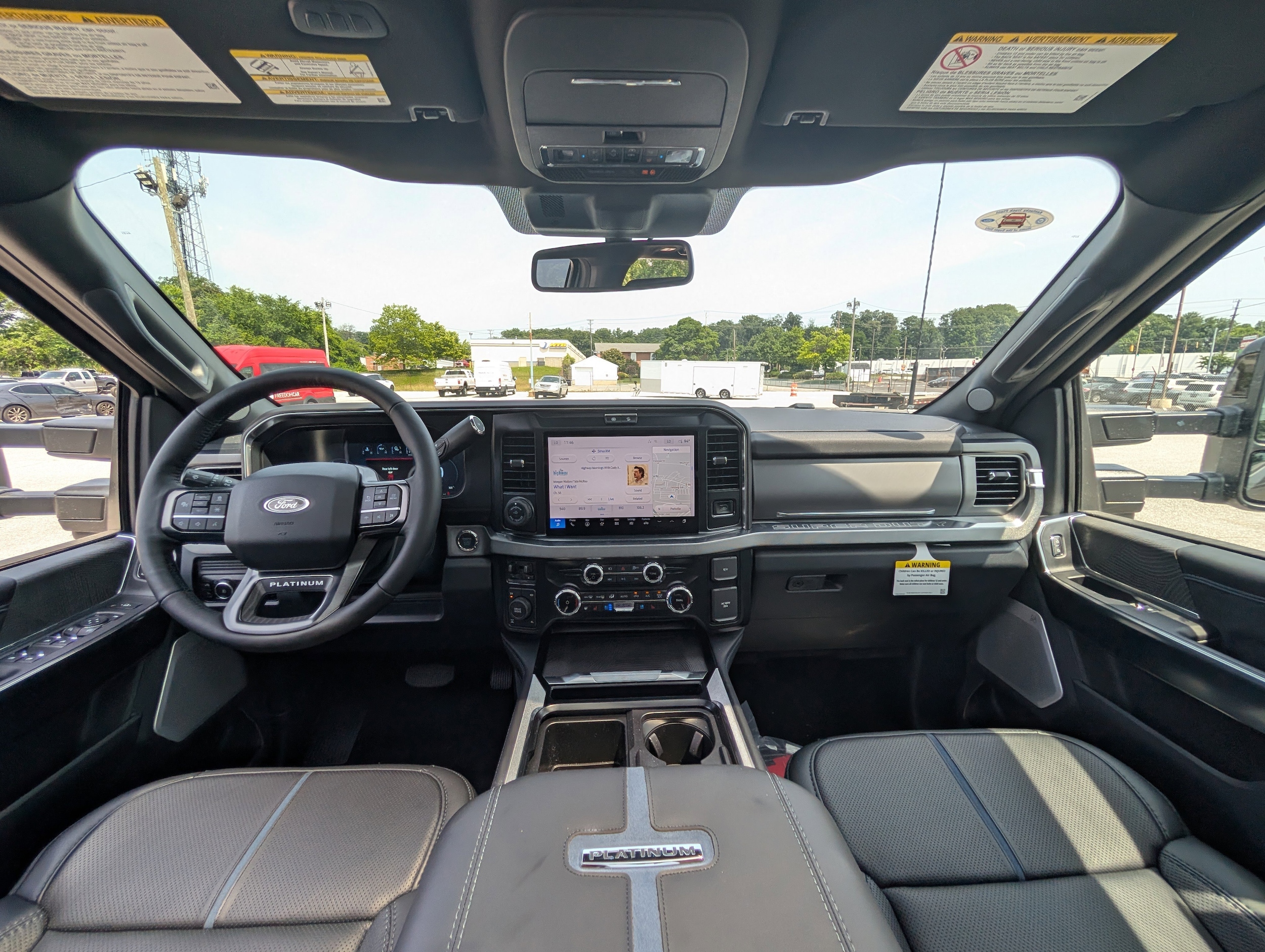 2025 Ford F-350 Super Duty Platinum - Photo 17
