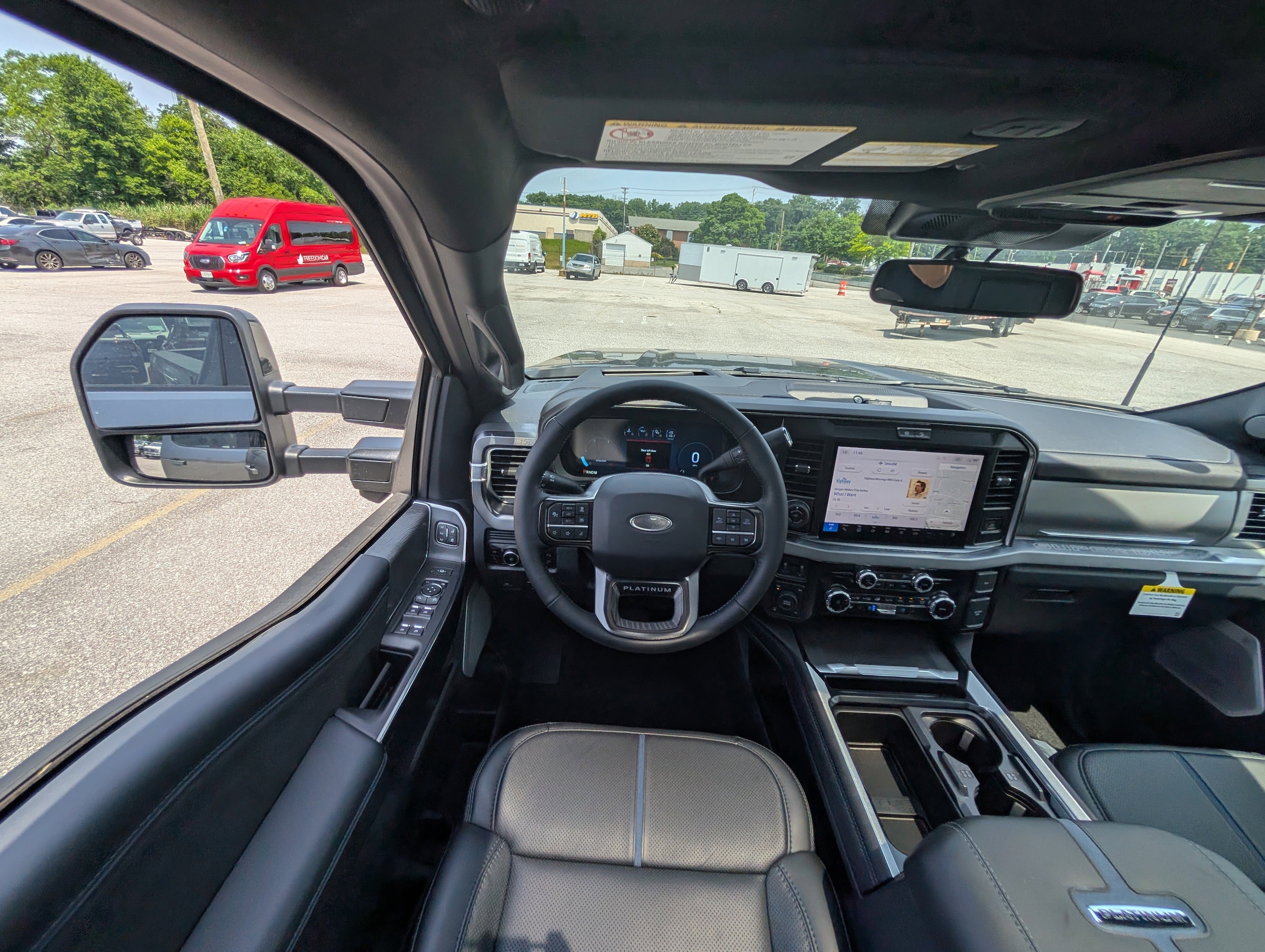 2025 Ford F-350 Super Duty Platinum - Photo 16