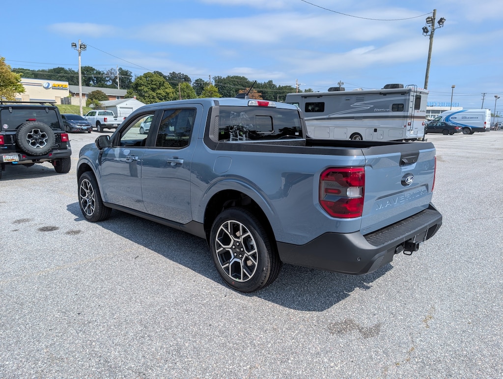 New 2025 Ford Maverick Lariat TRUCK