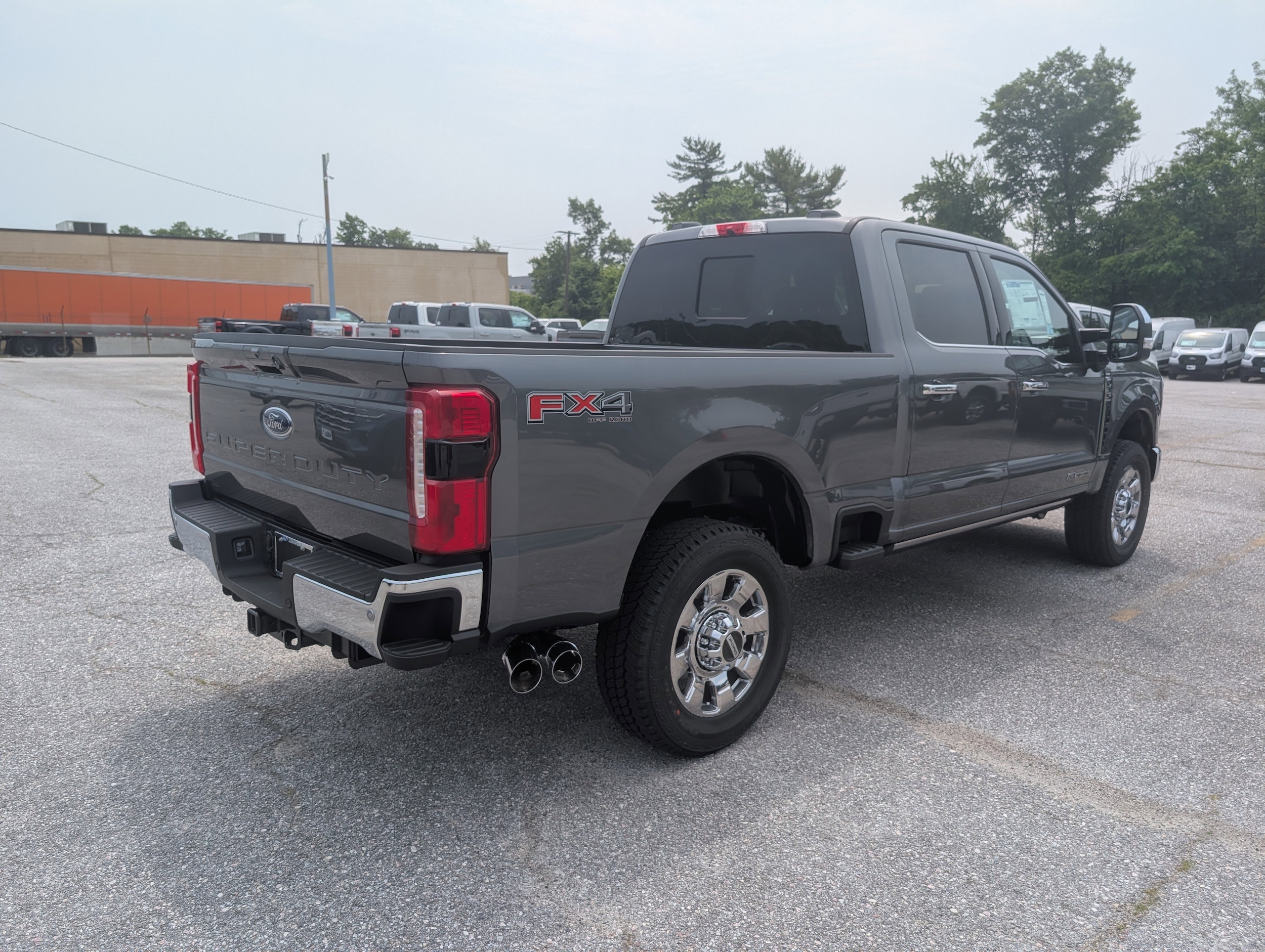 2025 Ford F-350 Super Duty Lariat - Photo 6
