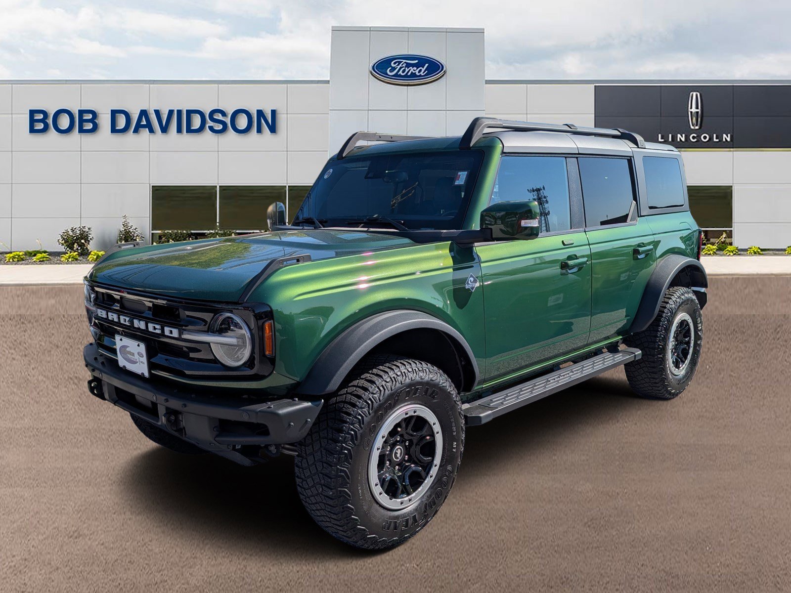 2023 Ford Bronco Outer Banks 4x4's photo
