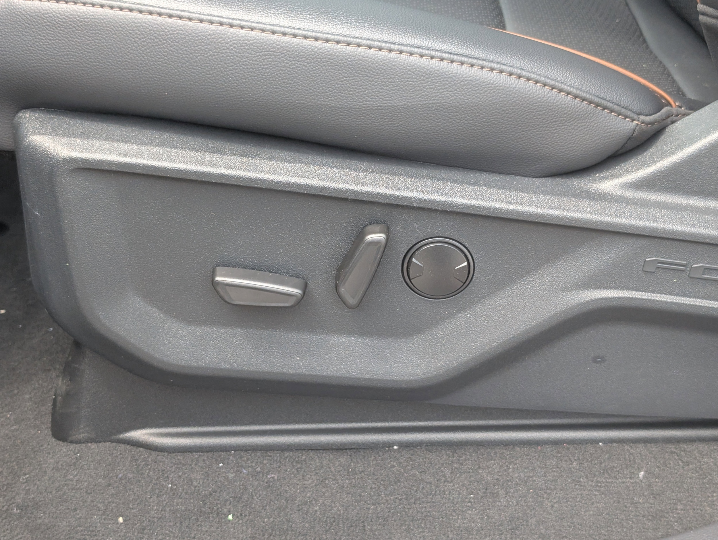 2025 Ford F-350 Super Duty Lariat - Photo 19