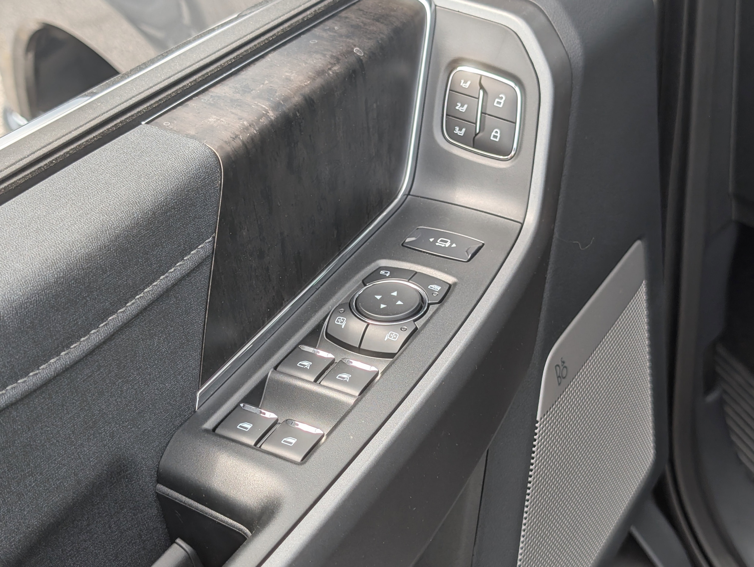 2025 Ford F-350 Super Duty Lariat - Photo 18