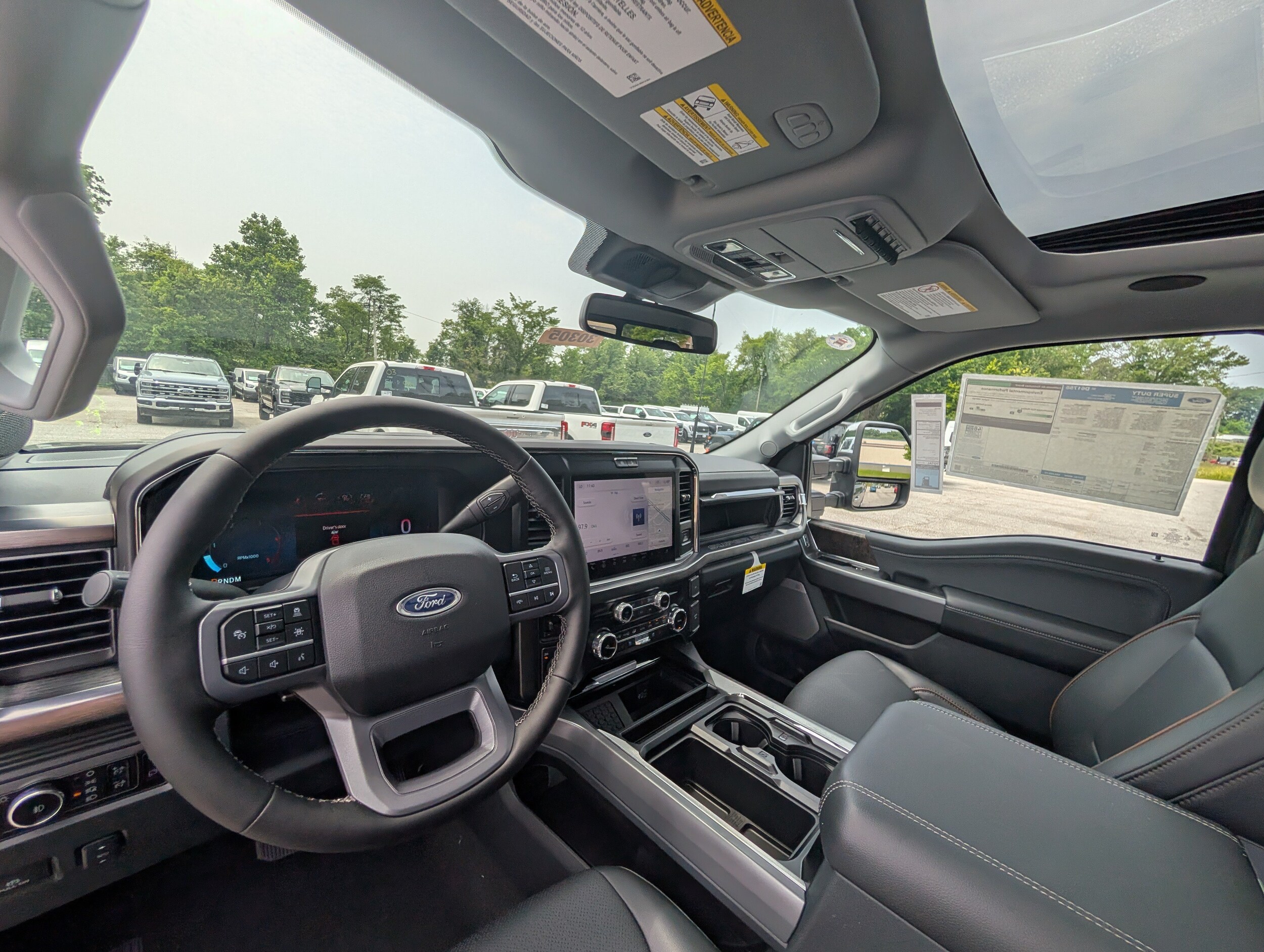 2025 Ford F-350 Super Duty Lariat - Photo 13