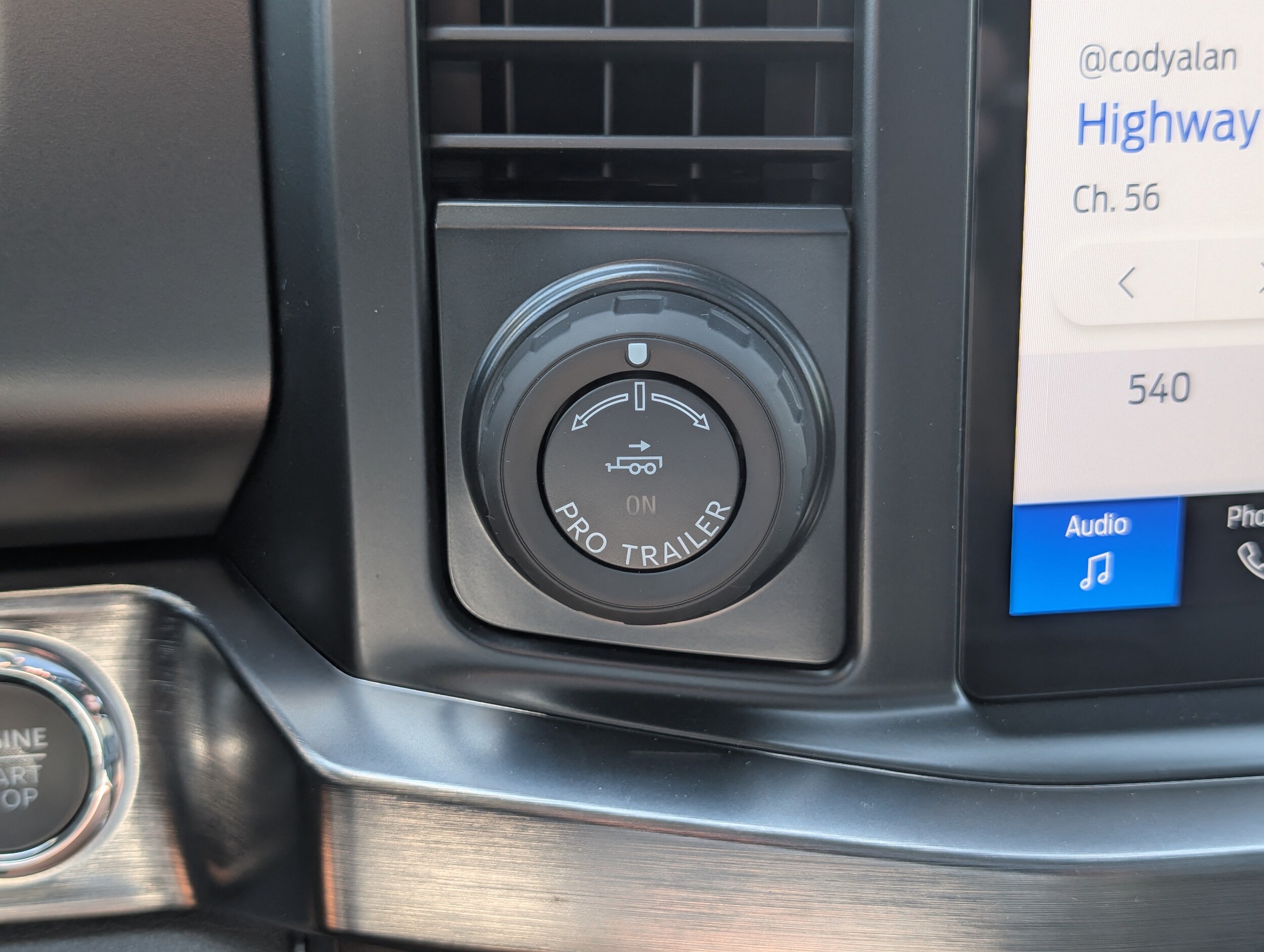 2025 Ford F-350 Super Duty Lariat - Photo 24