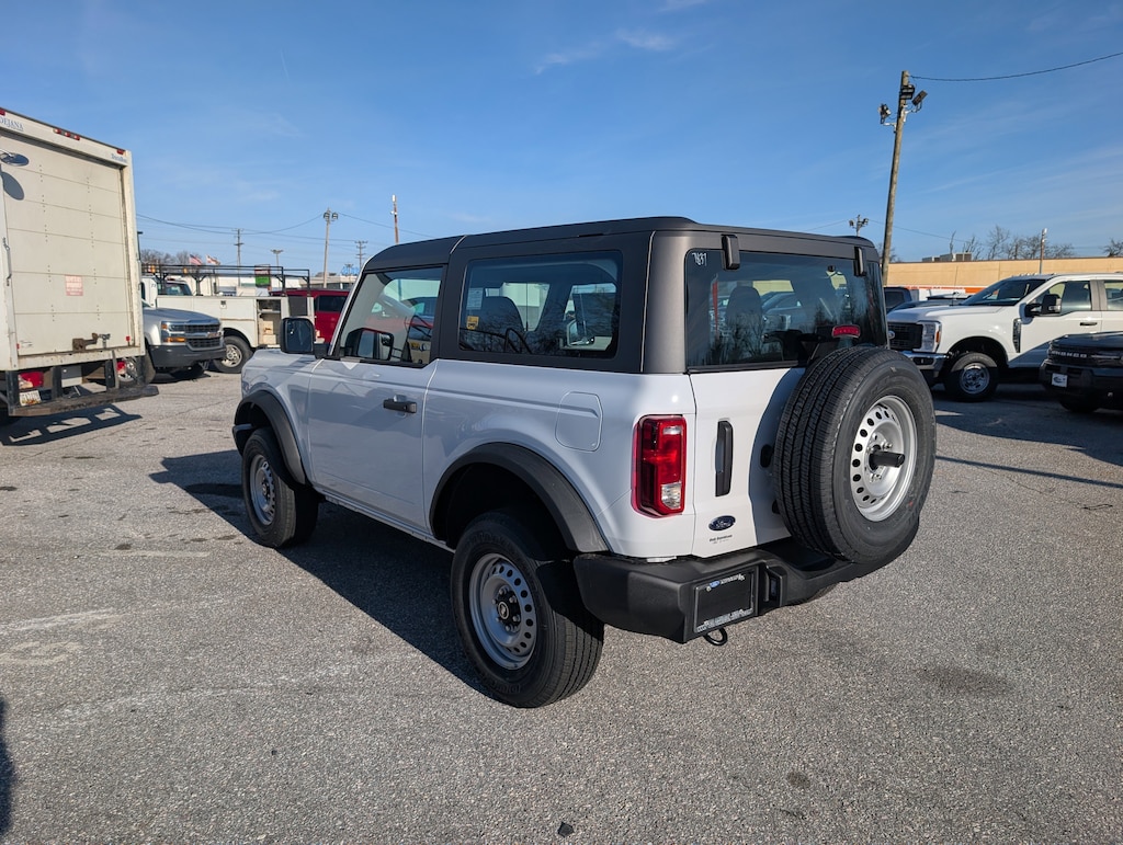 New 2025 Ford Bronco Base SUV