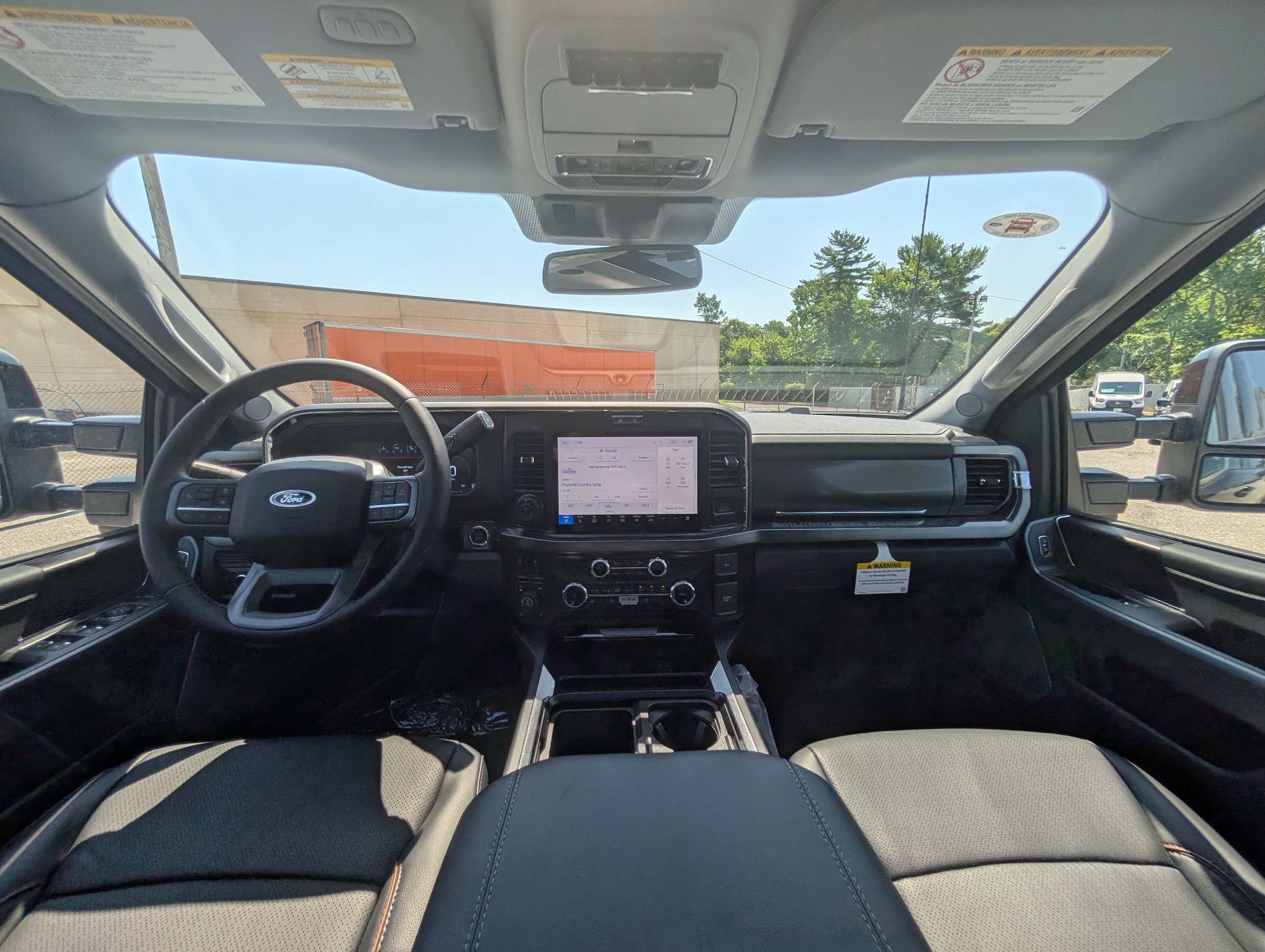 2025 Ford F-350 Super Duty Lariat - Photo 16
