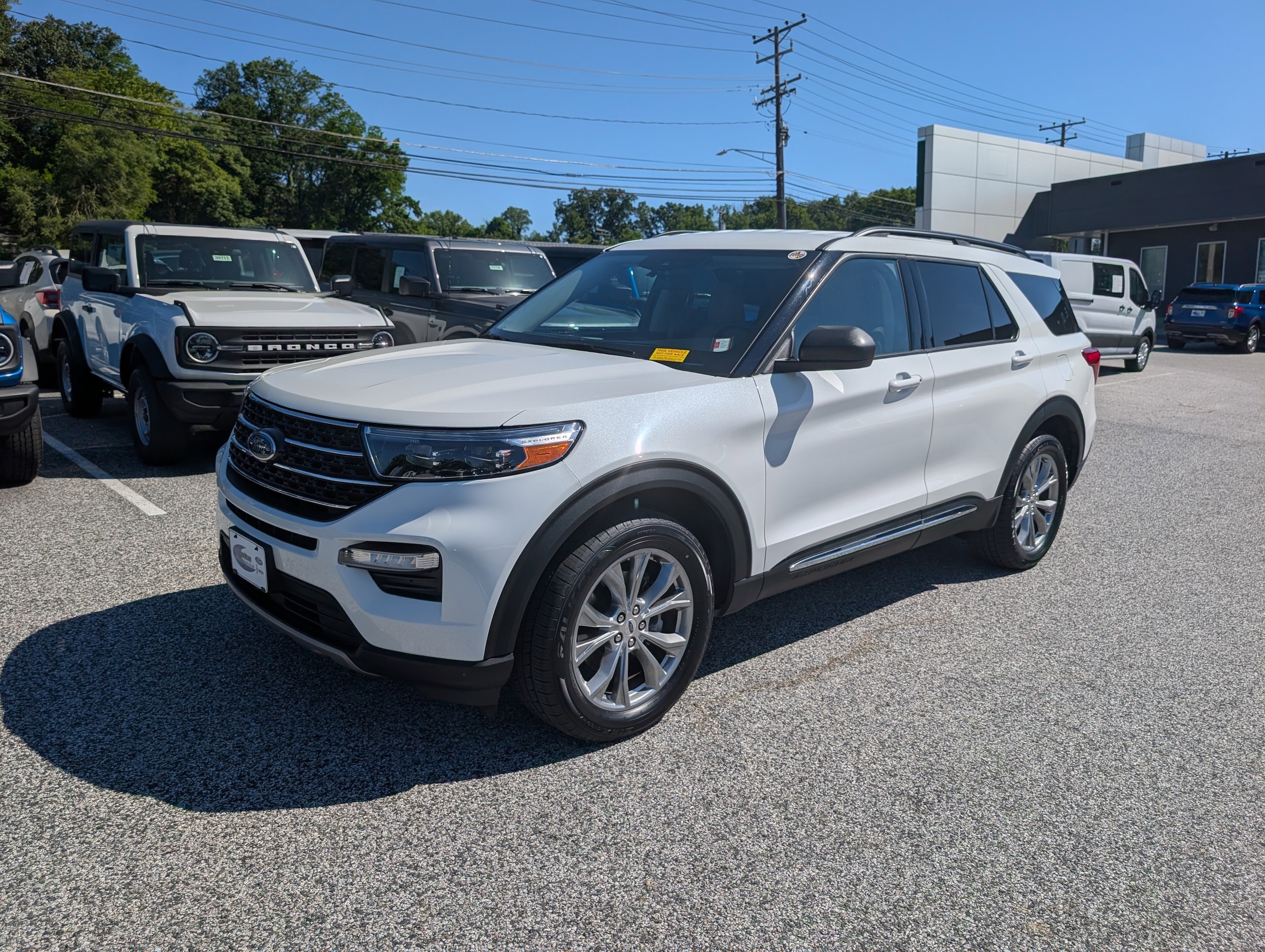 2021 Ford Explorer XLT 4WD's photo