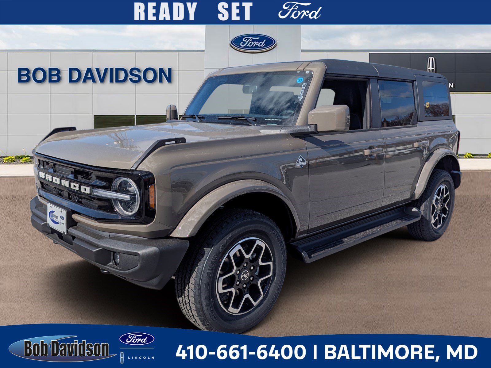 2025 Ford Bronco 4-Door Outer Banks's photo