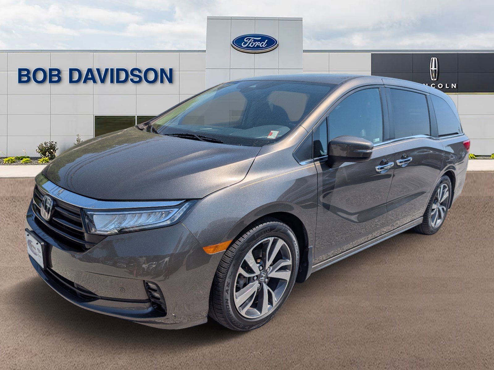 2021 Honda Odyssey Touring's photo