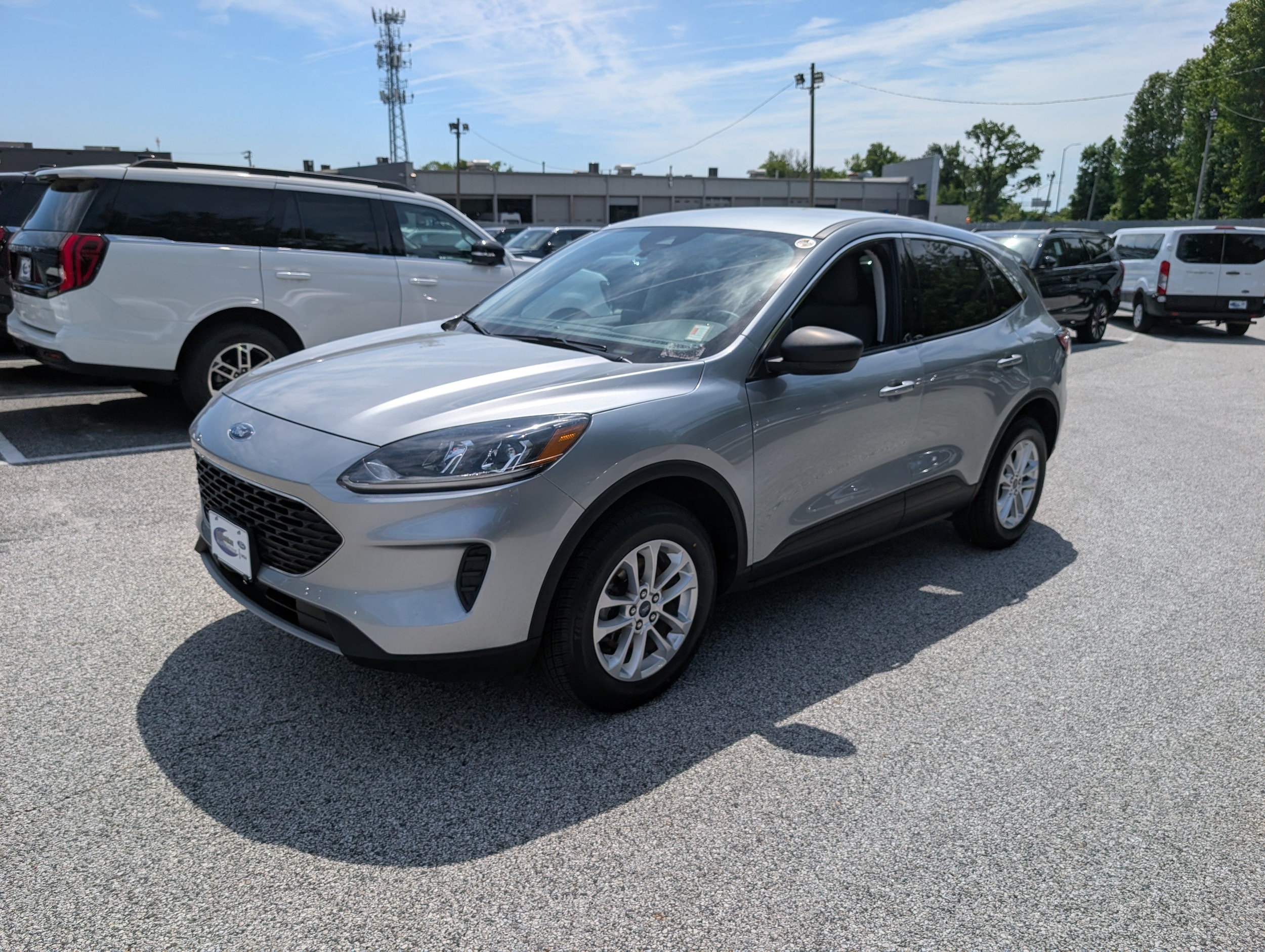 Used 2022 Ford Escape SE with VIN 1FMCU9G67NUB98314 for sale in Parkville, MD