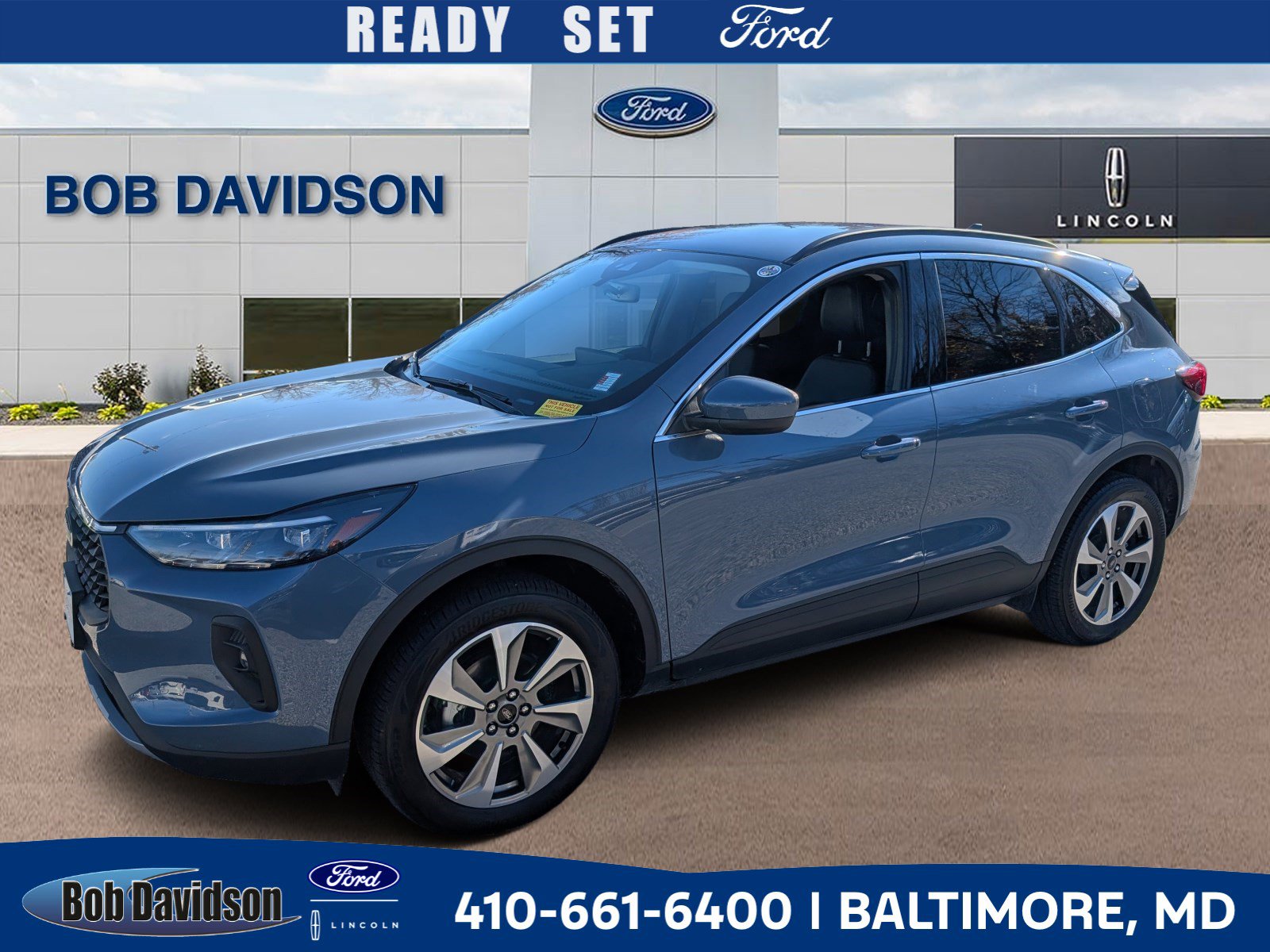 2025 Ford Escape Platinum's photo