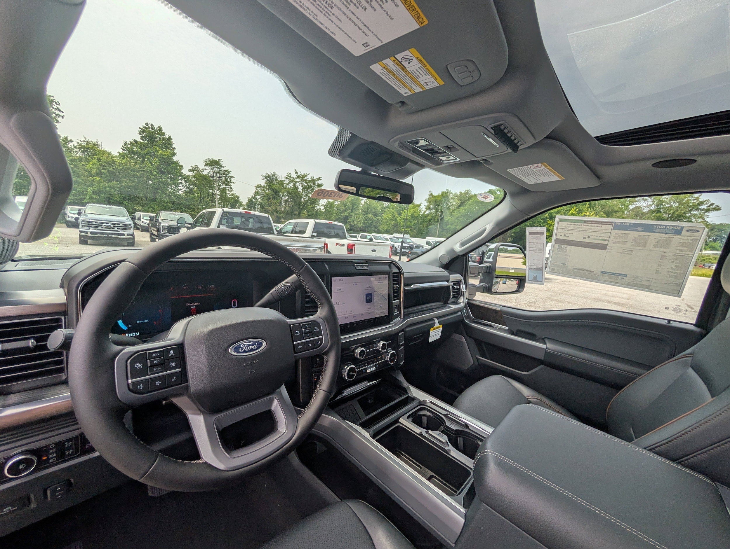 2025 Ford F-350 Super Duty Lariat - Photo 13