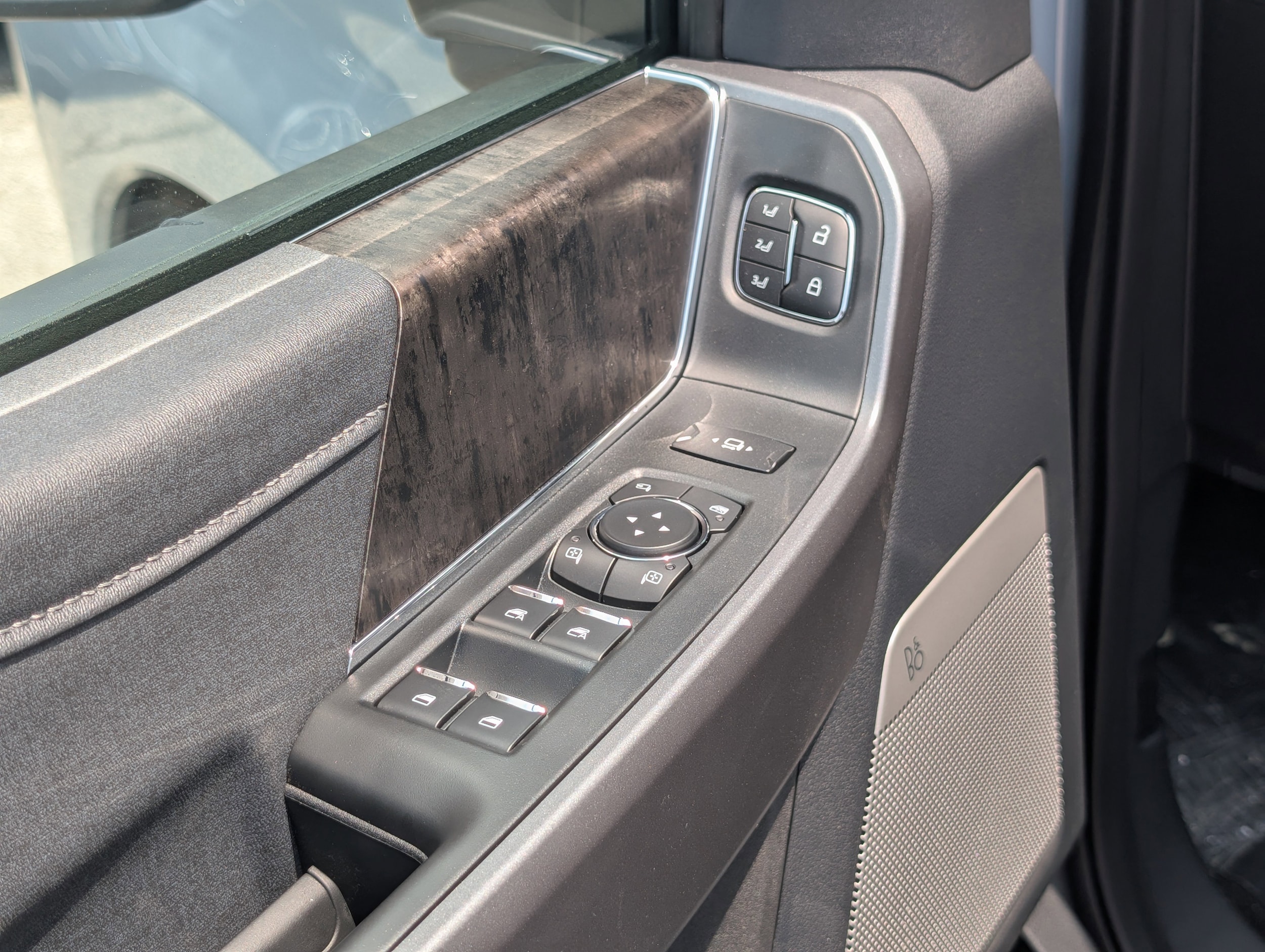 2025 Ford F-350 Super Duty Lariat - Photo 18