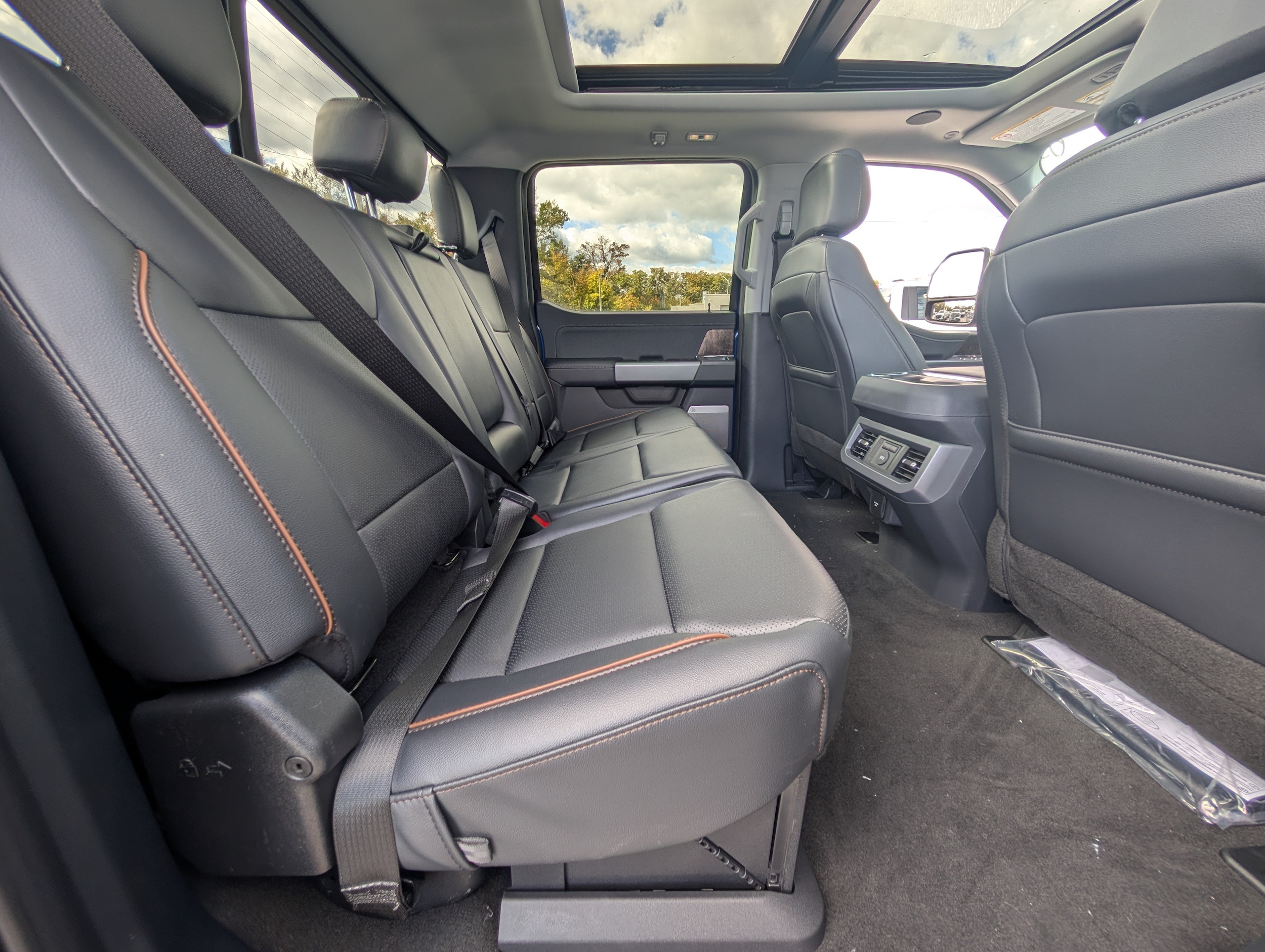 2026 Ford F-250 Super Duty Lariat - Photo 9
