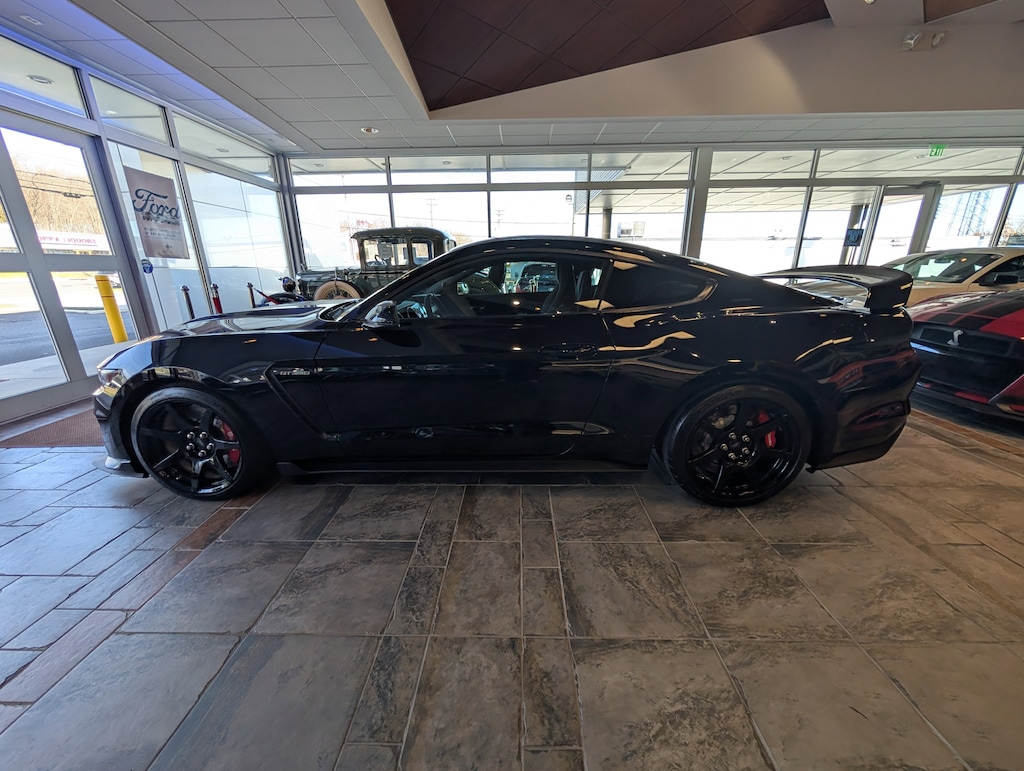 Certified 2017 Ford Mustang GT350R COUPE