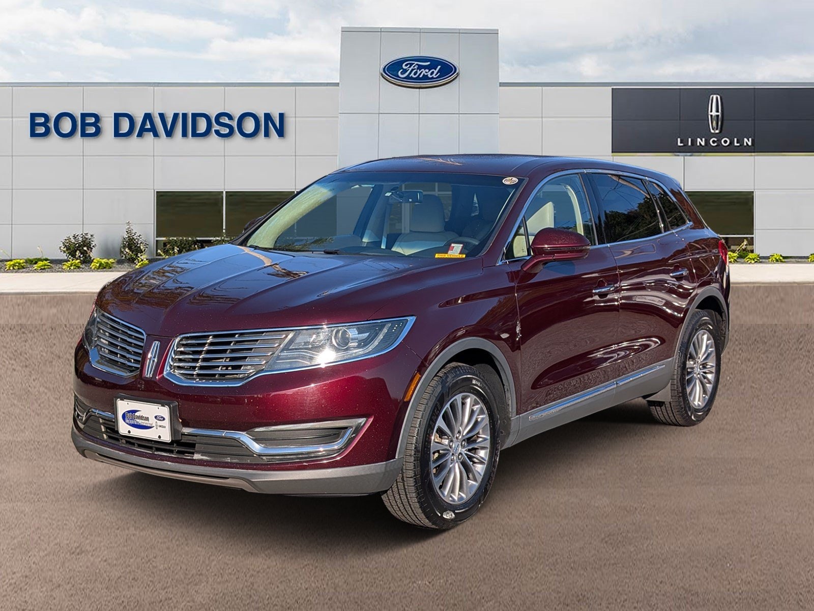 Used 2018 Lincoln MKX Select with VIN 2LMPJ8KR4JBL19536 for sale in Parkville, MD