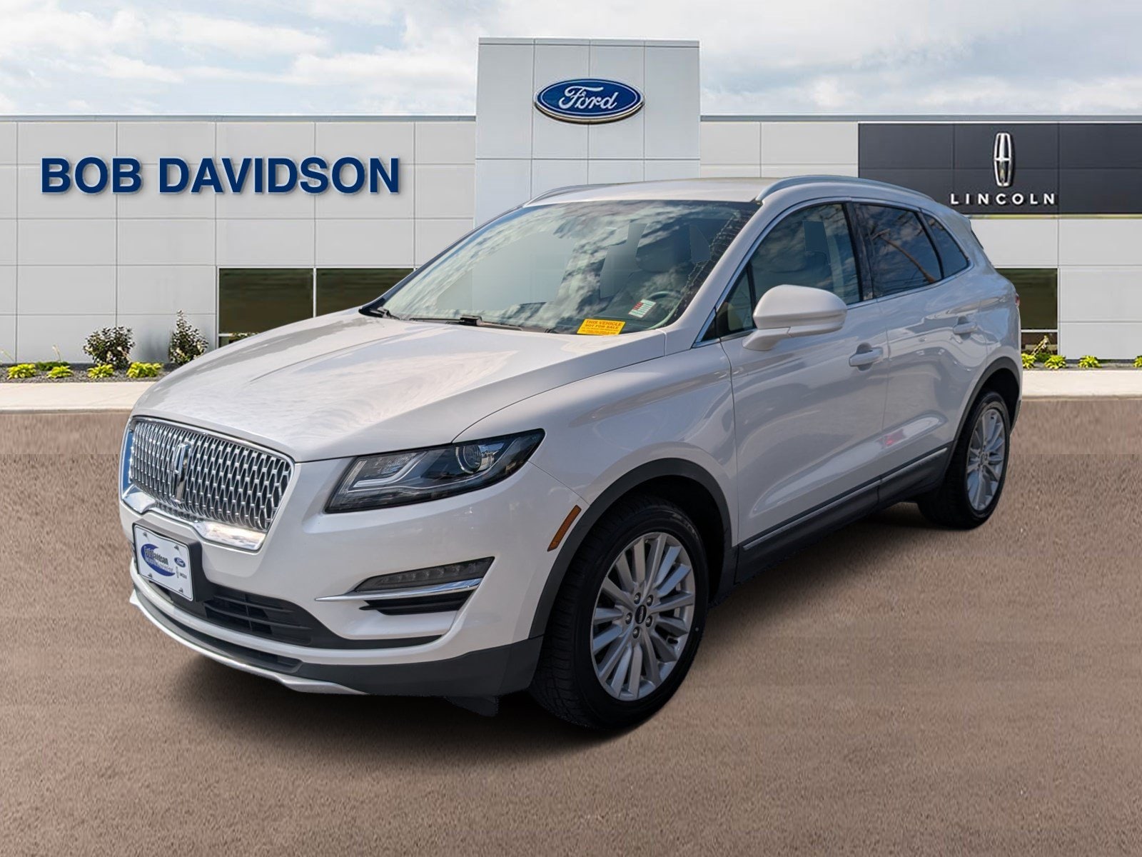 2019 Lincoln MKC Base