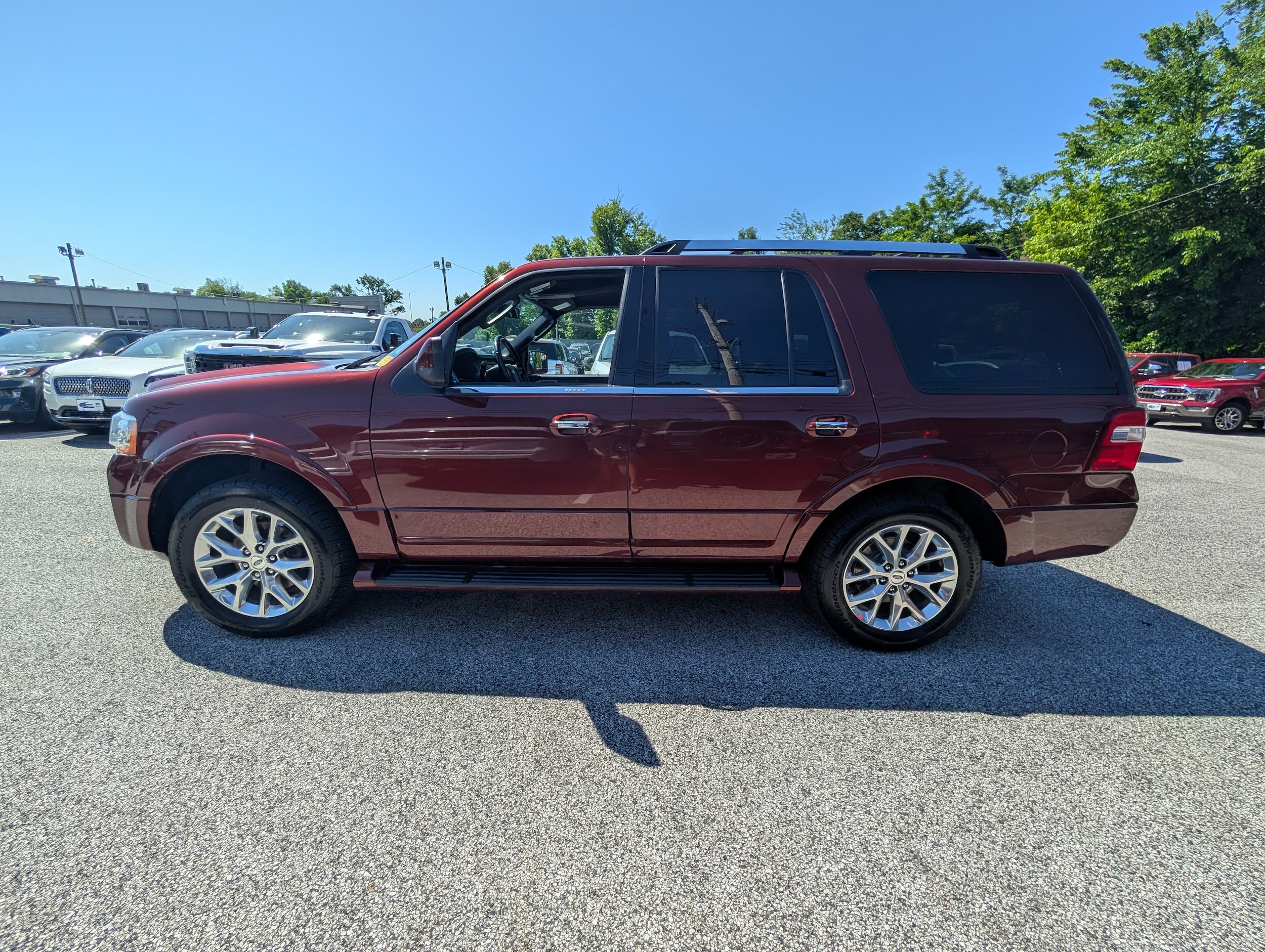 Used 2017 Ford Expedition Limited with VIN 1FMJU2AT7HEA17854 for sale in Parkville, MD