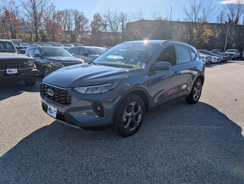 Certified 2025 Ford Escape ST-Line Select SUV
