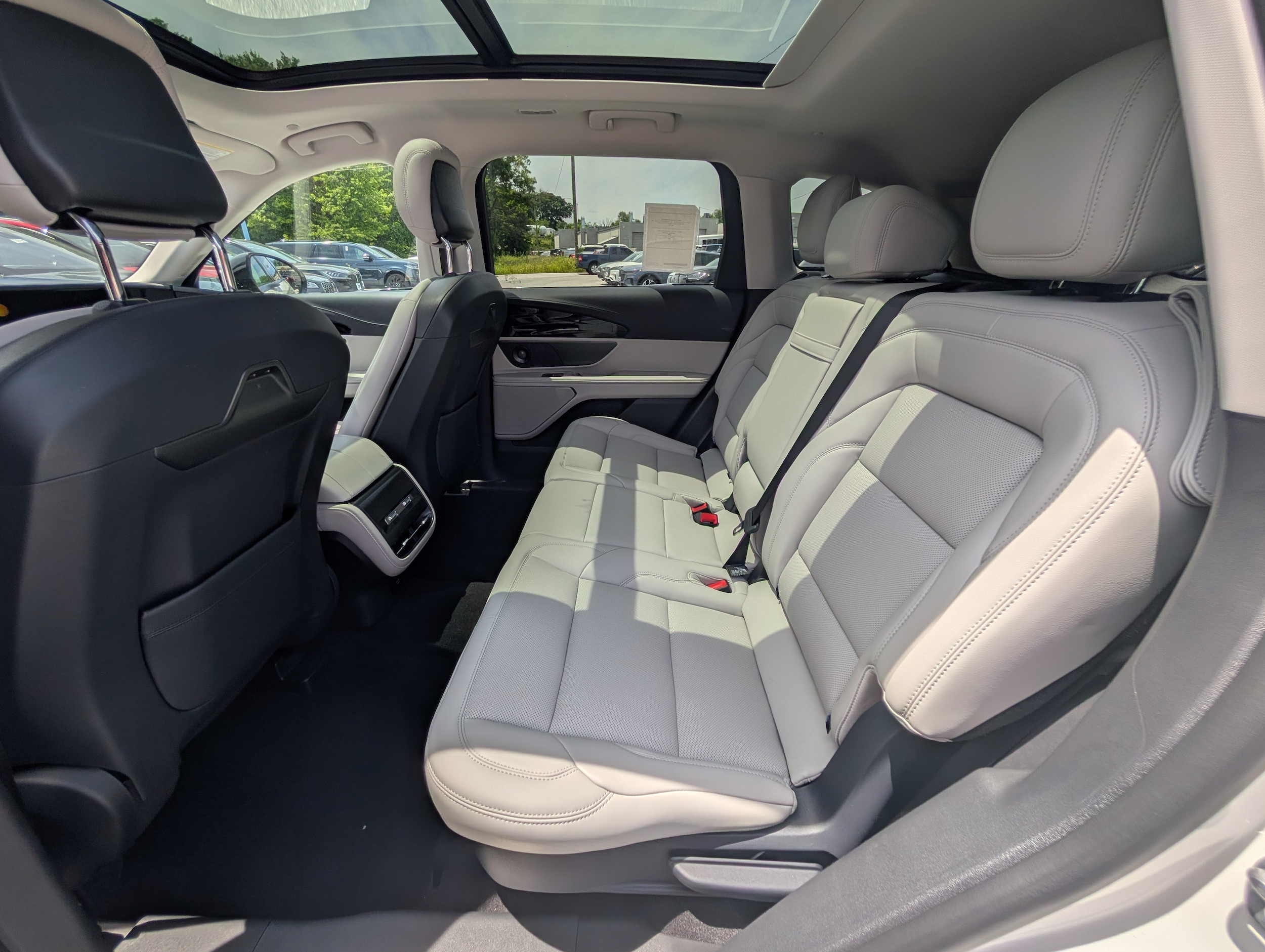 2026 Lincoln Nautilus Premiere - Photo 12