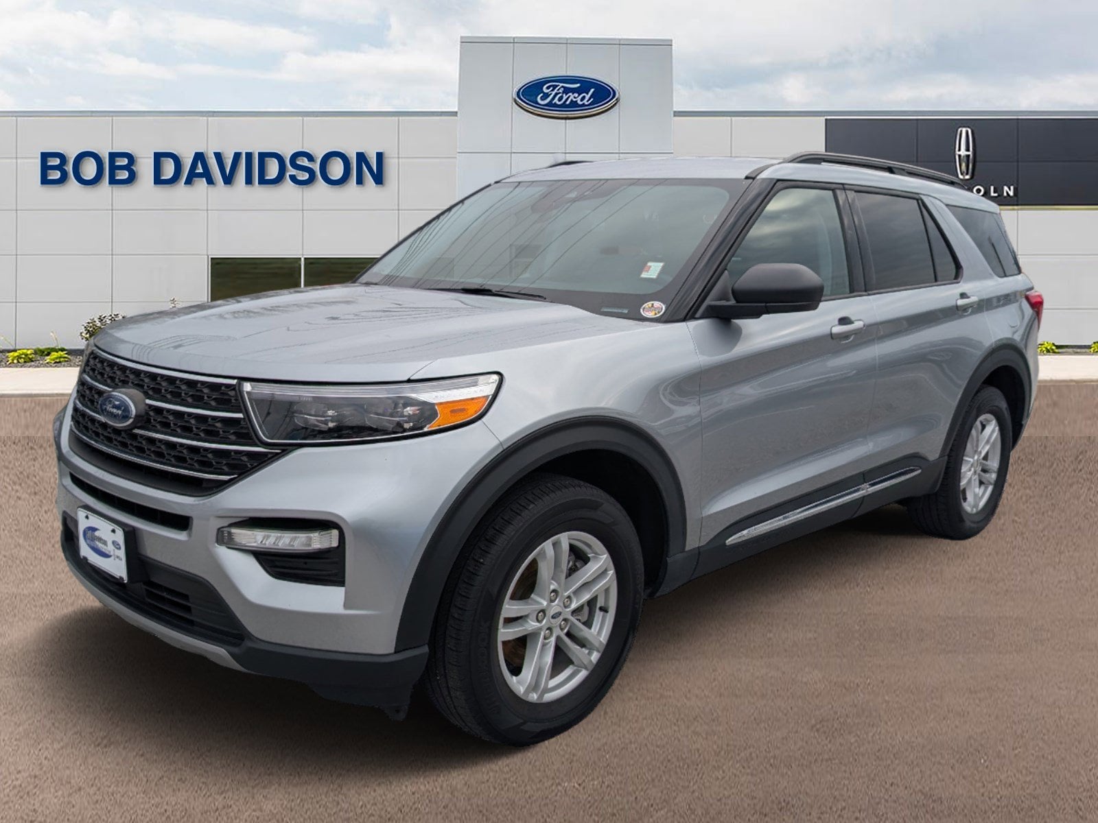 2022 Ford Explorer XLT AWD