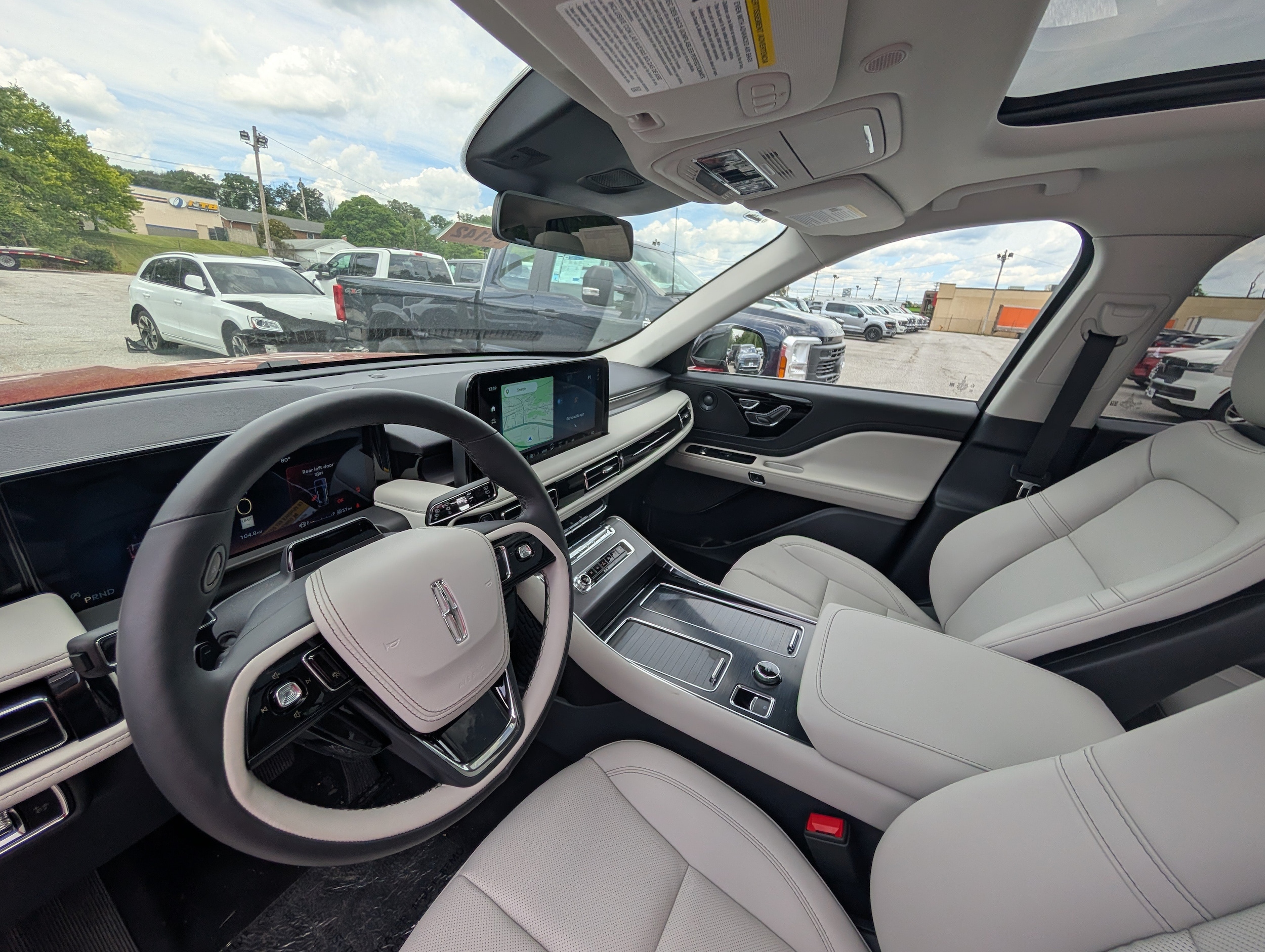 2026 Lincoln Aviator Premiere - Photo 15