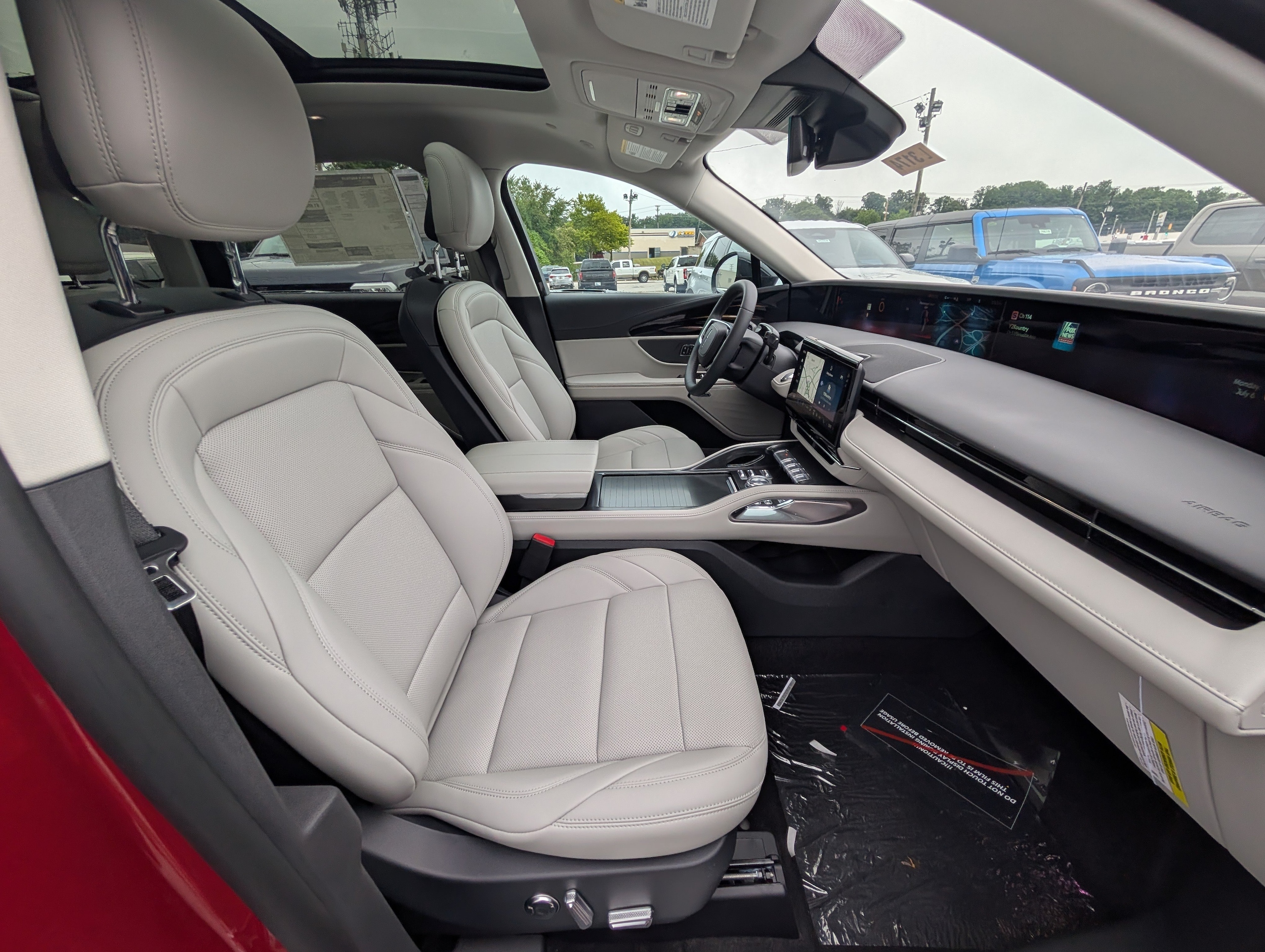 2026 Lincoln Nautilus Premiere - Photo 8