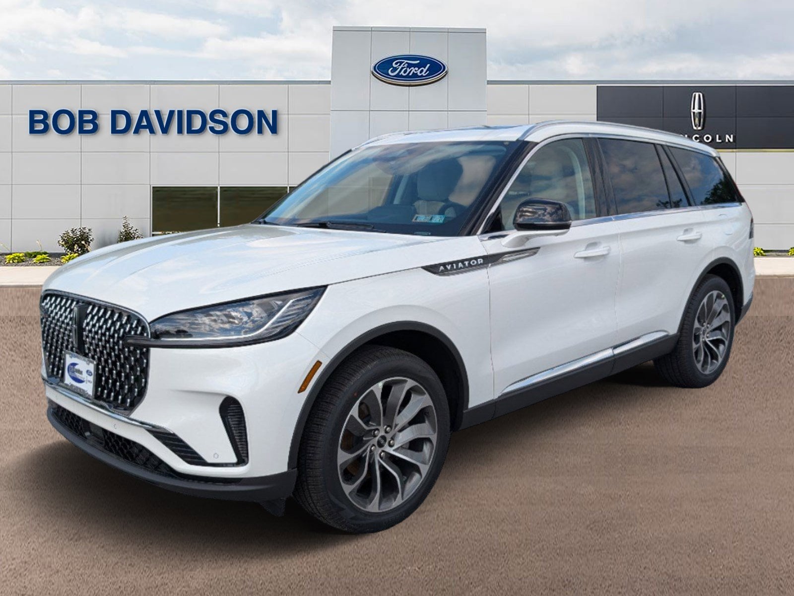 2026 Lincoln Aviator Premiere AWD's photo