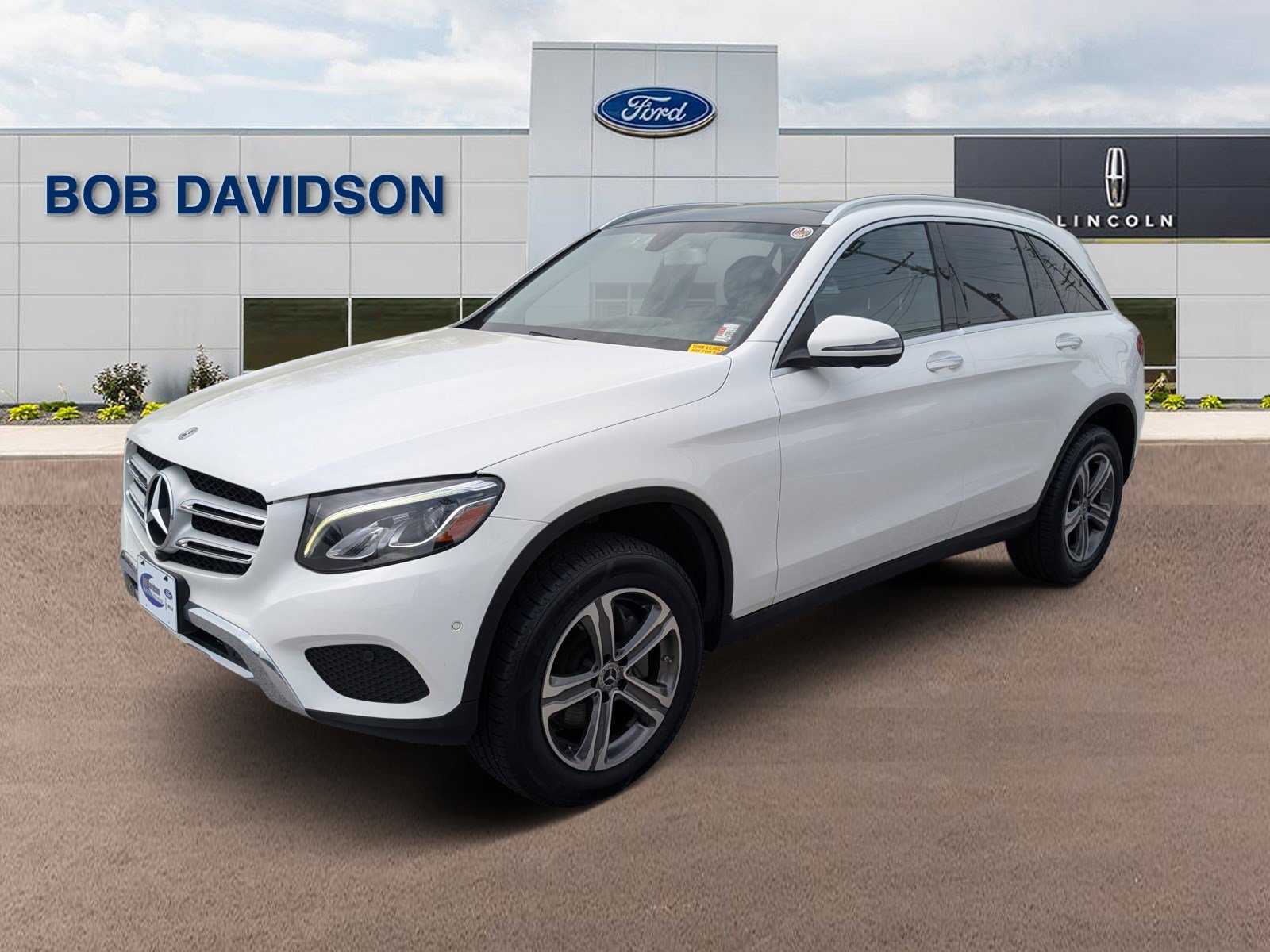 Polar White 2017 Mercedes-Benz GLC 300 4MATIC SUV / Crossover All-Wheel Drive 9-Speed Automatic