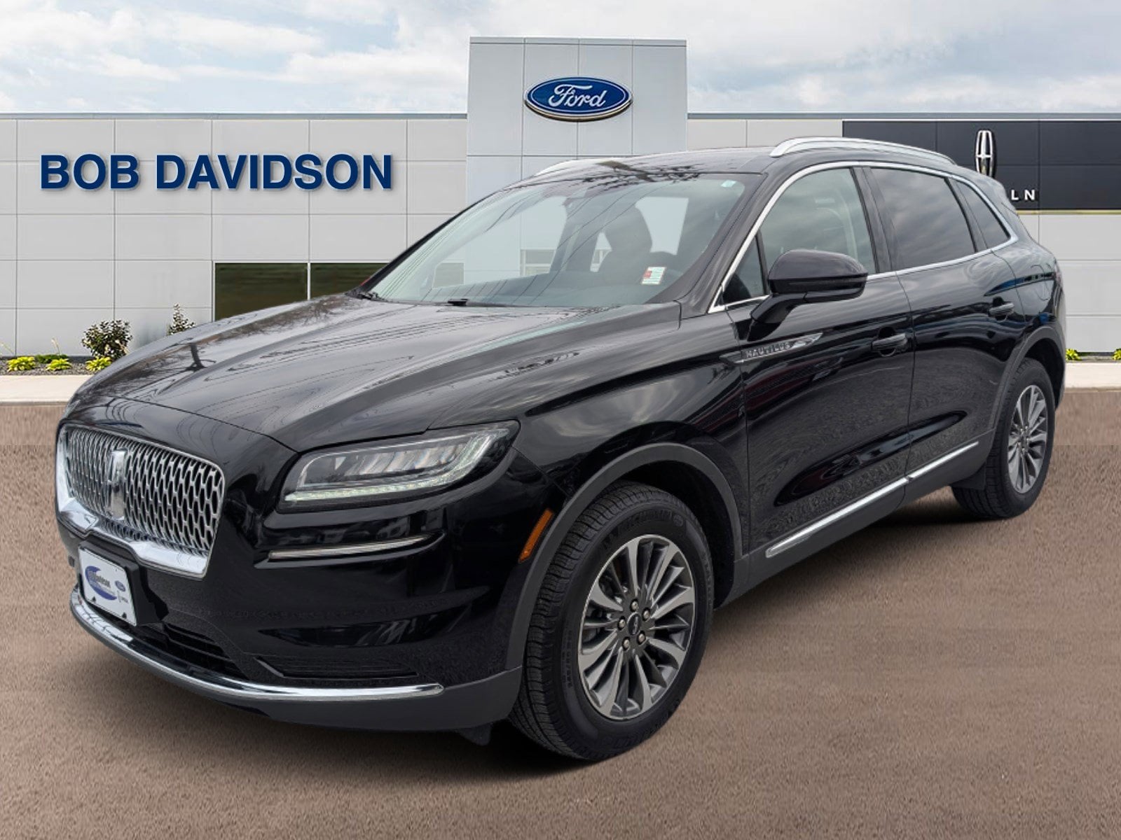 2022 Lincoln Nautilus Standard AWD