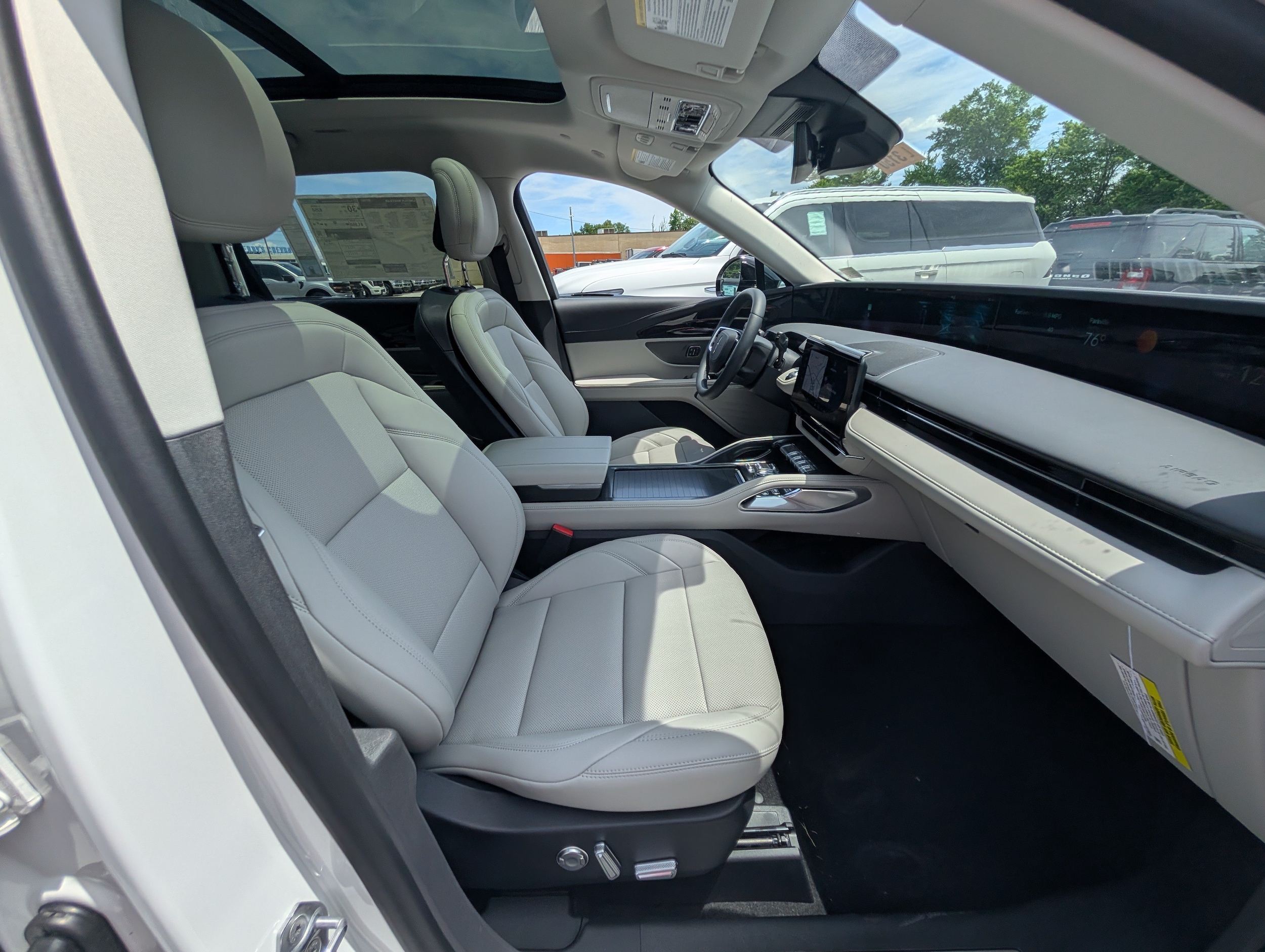2026 Lincoln Nautilus Premiere - Photo 8