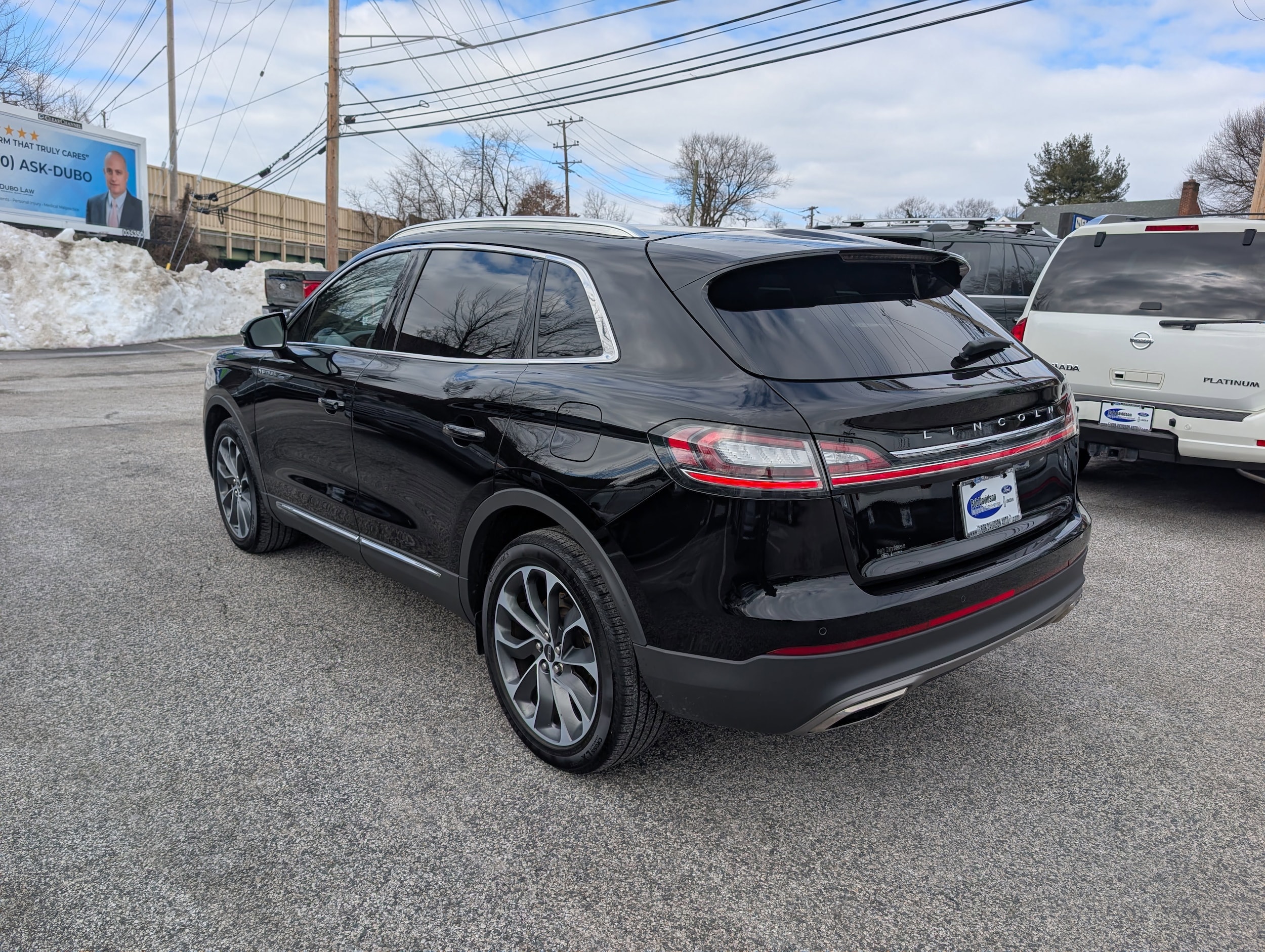 View vehicle photo 3