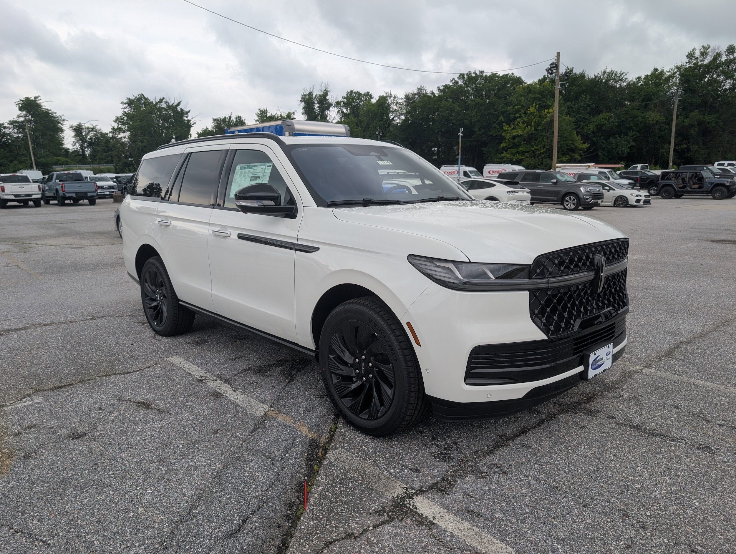 2025 Lincoln Navigator Reserve - Photo 7