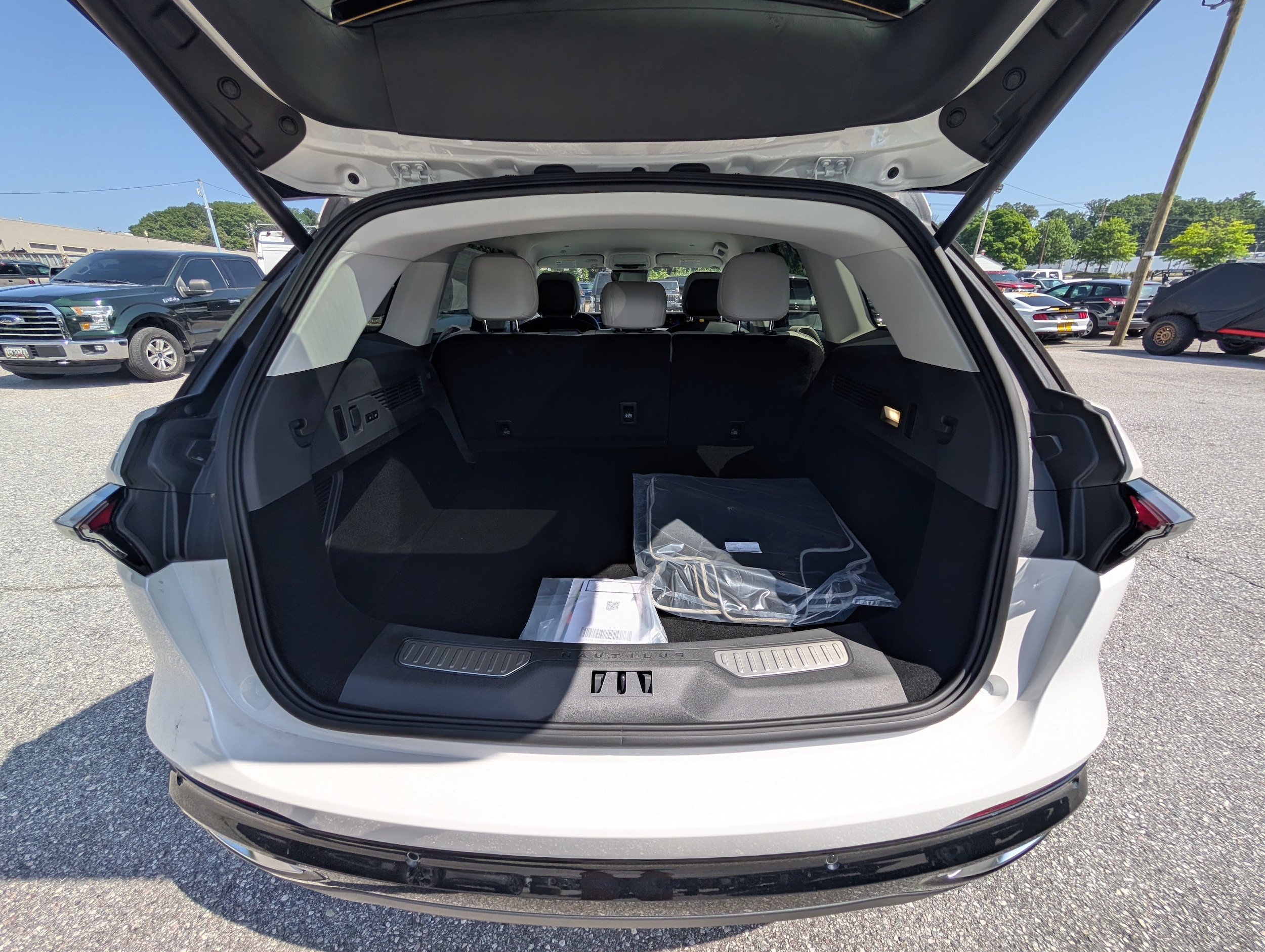 2026 Lincoln Nautilus Premiere - Photo 10
