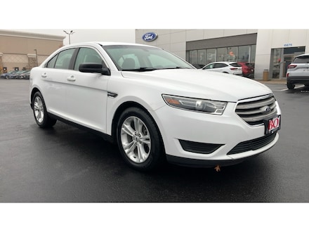 2016 Ford Taurus SE Sedan