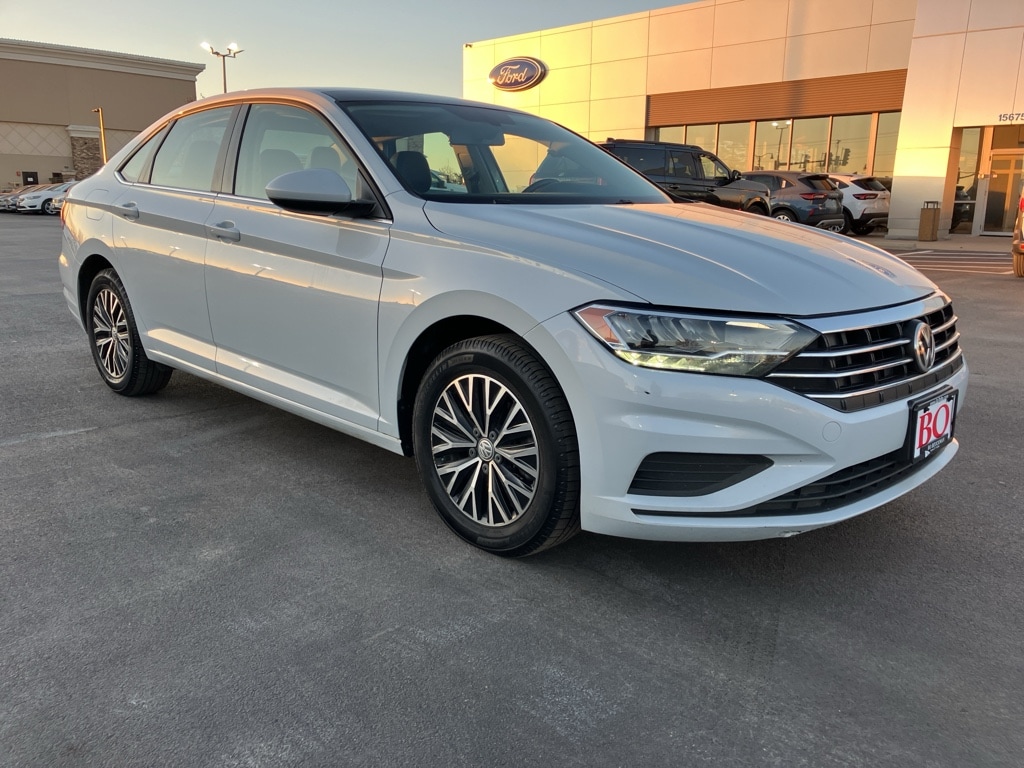 2019 Volkswagen Jetta SE's photo