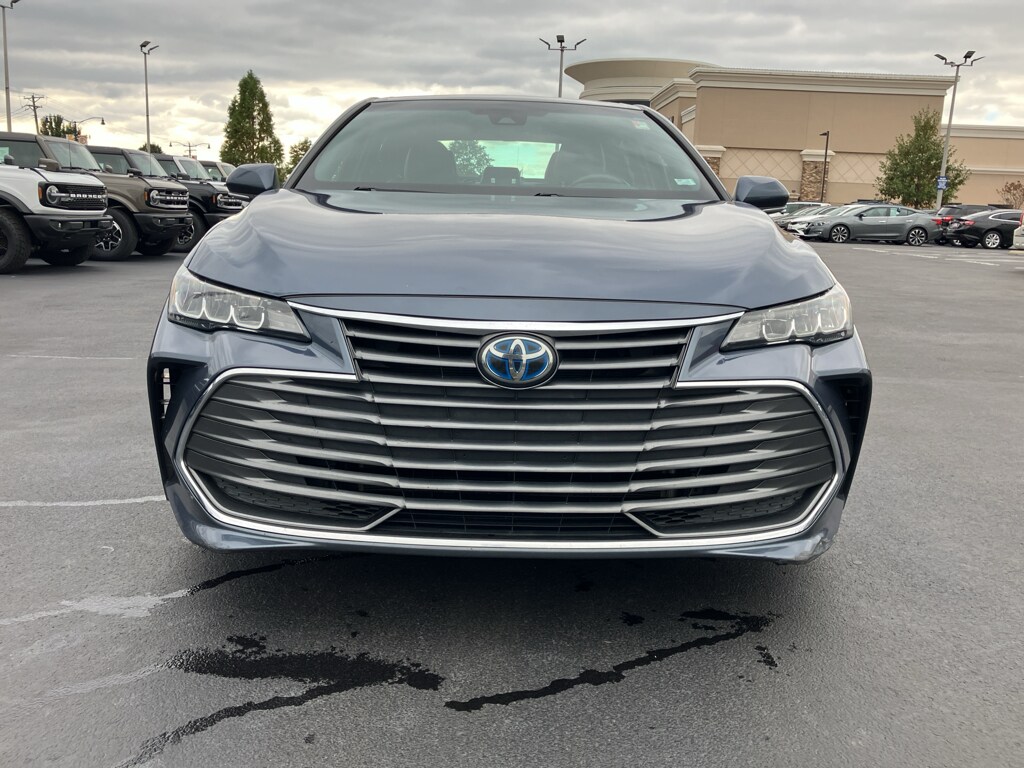 Used 2019 Toyota Avalon Hybrid XLE Sedan