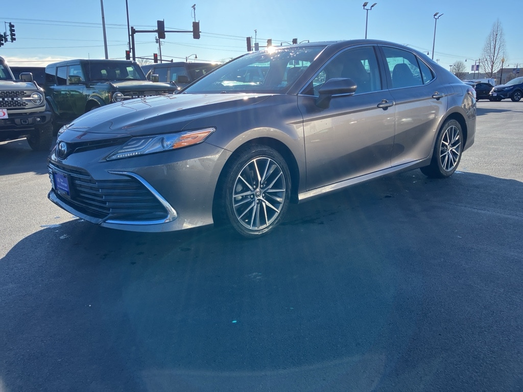 Used 2021 Toyota Camry XLE Sedan