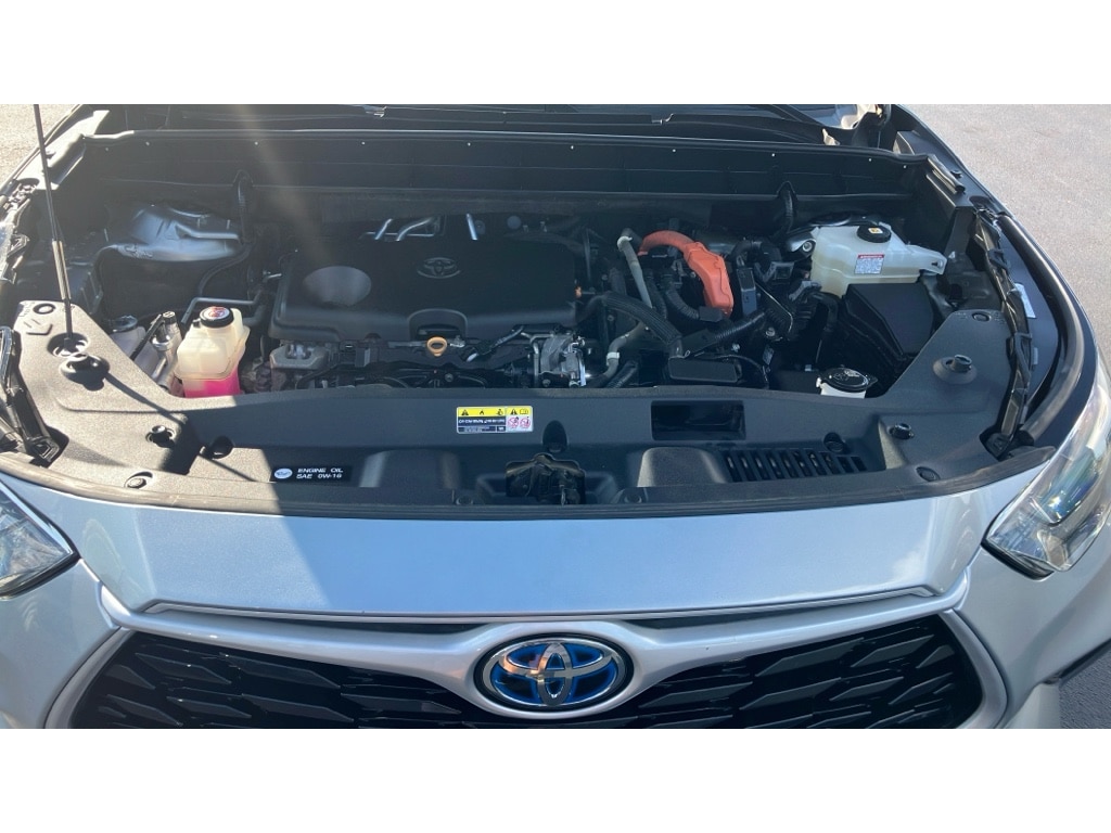 Used 2021 Toyota Highlander Hybrid Hybrid LE SUV
