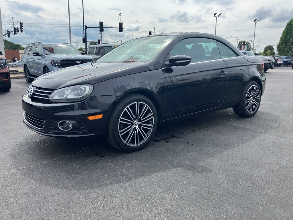Used 2014 Volkswagen Eos Sport with VIN WVWBW8AH1EV006118 for sale in Ellisville, MO