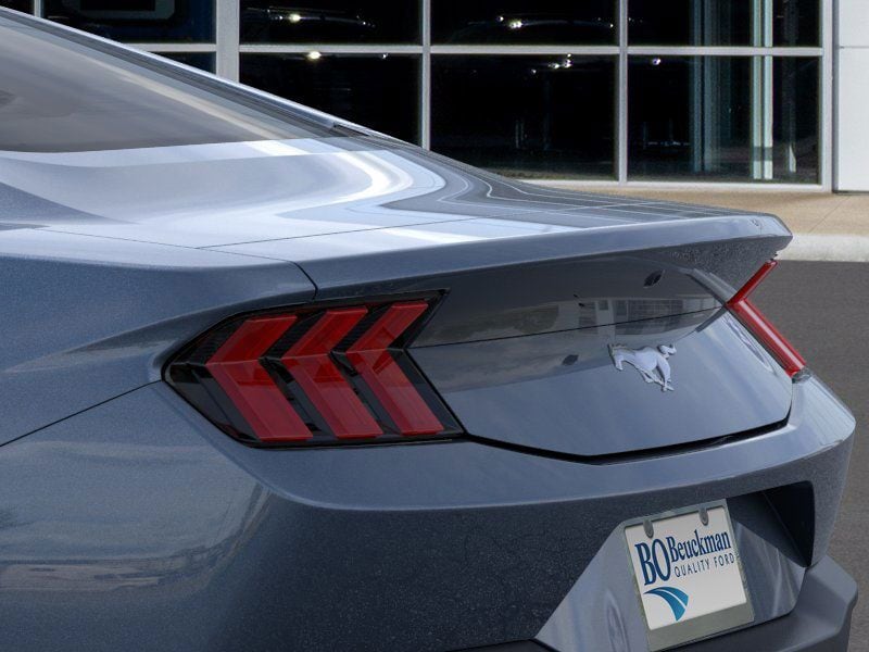 2026 Ford Mustang EcoBoost - Photo 25
