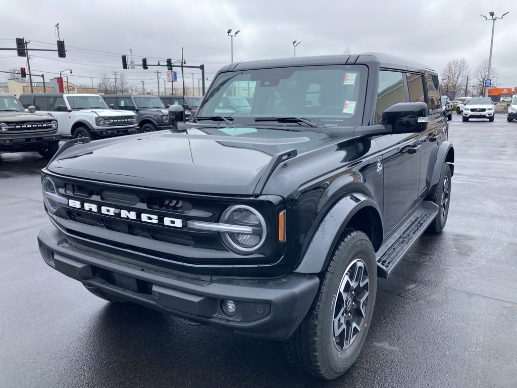 Used 2025 Ford Bronco Outer Banks Wagon